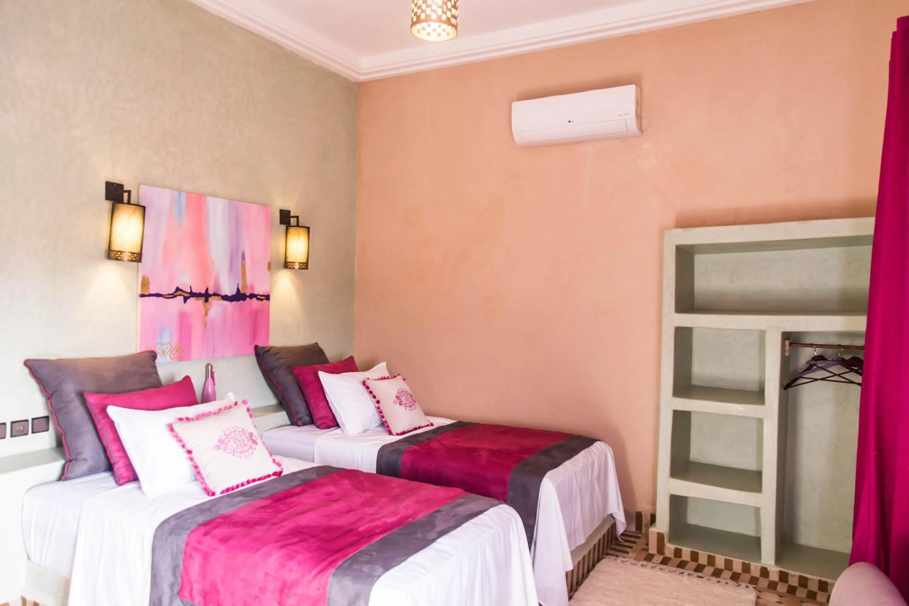 Bedroom, Bed in Riad Azawad