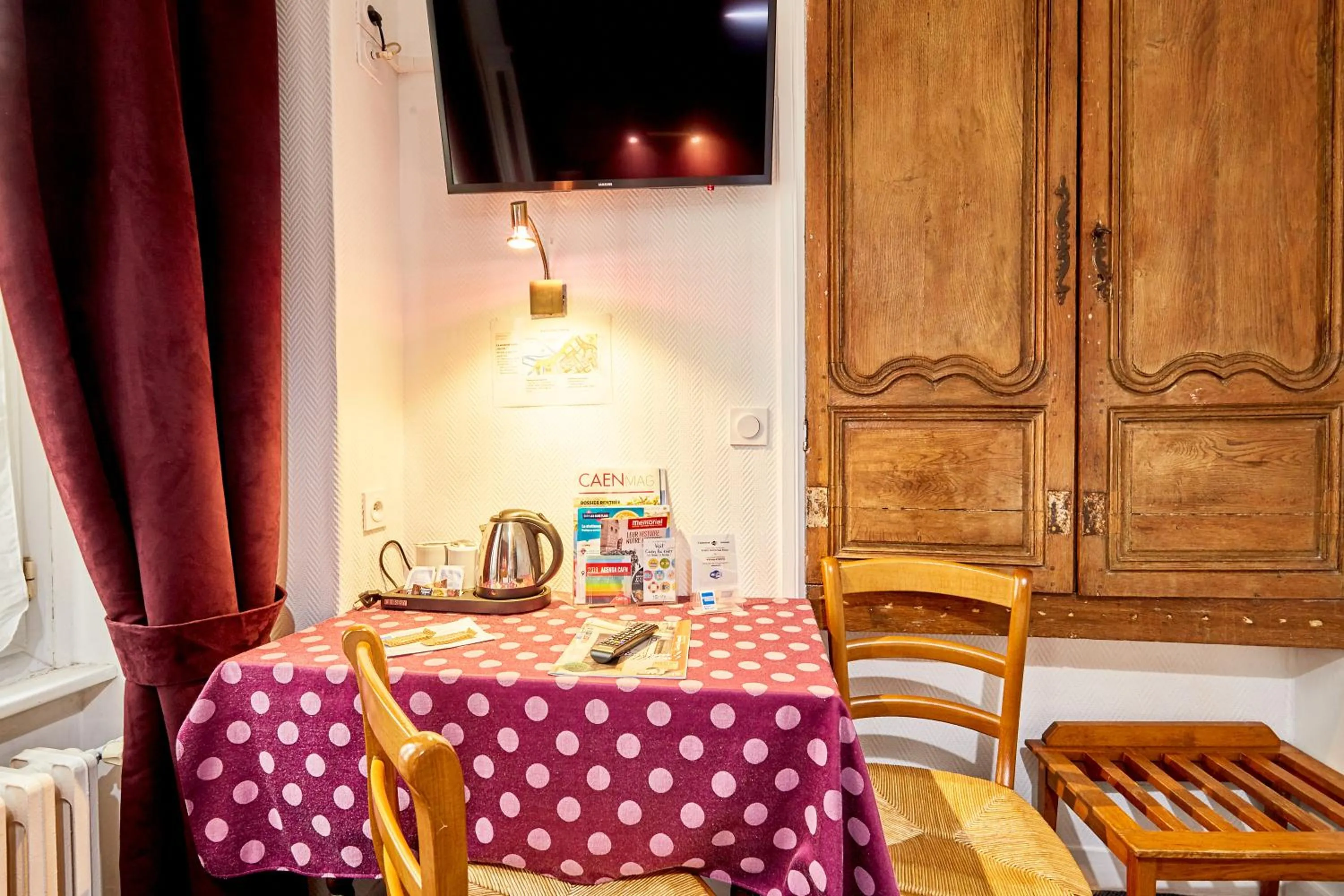 Coffee/tea facilities in Hotel Saint Etienne