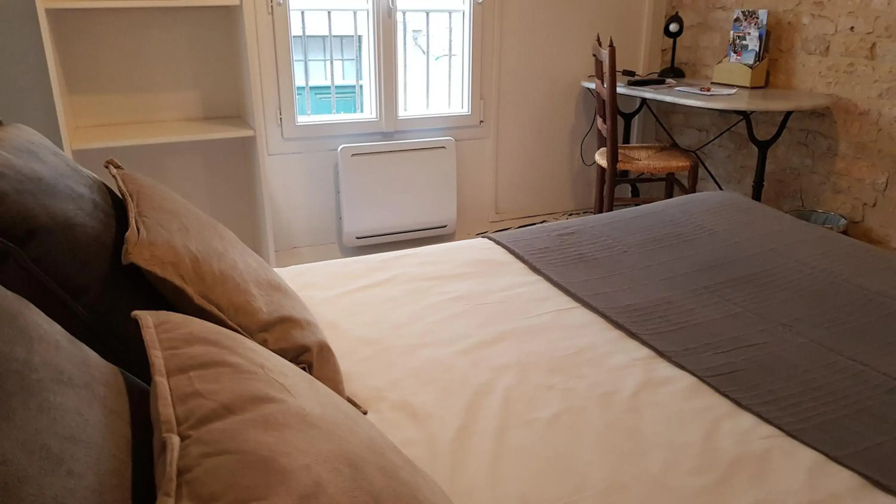 Studio in Hotel Saint Etienne Studio in Hotel Saint Etienne