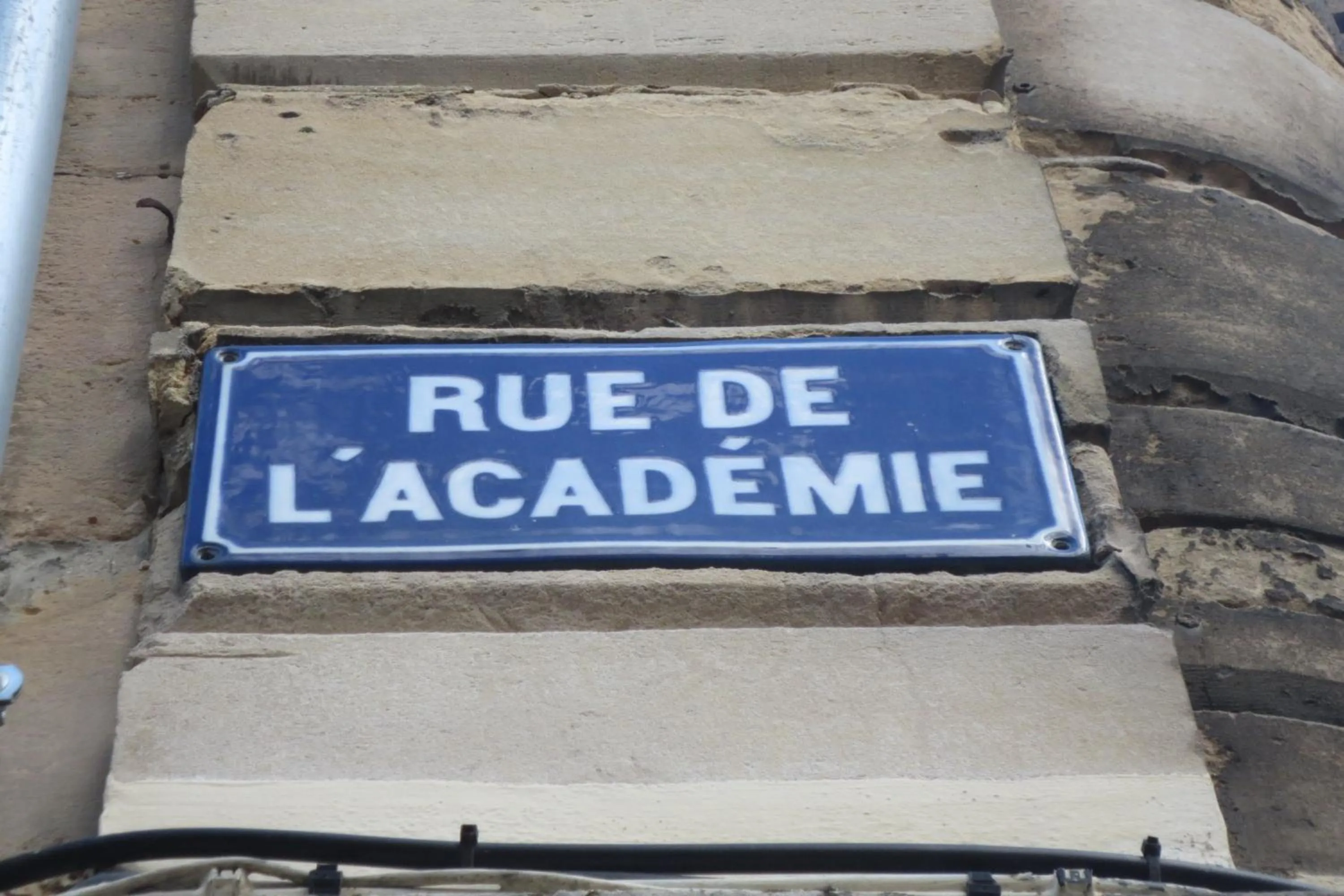 Logo/Certificate/Sign in Hotel Saint Etienne