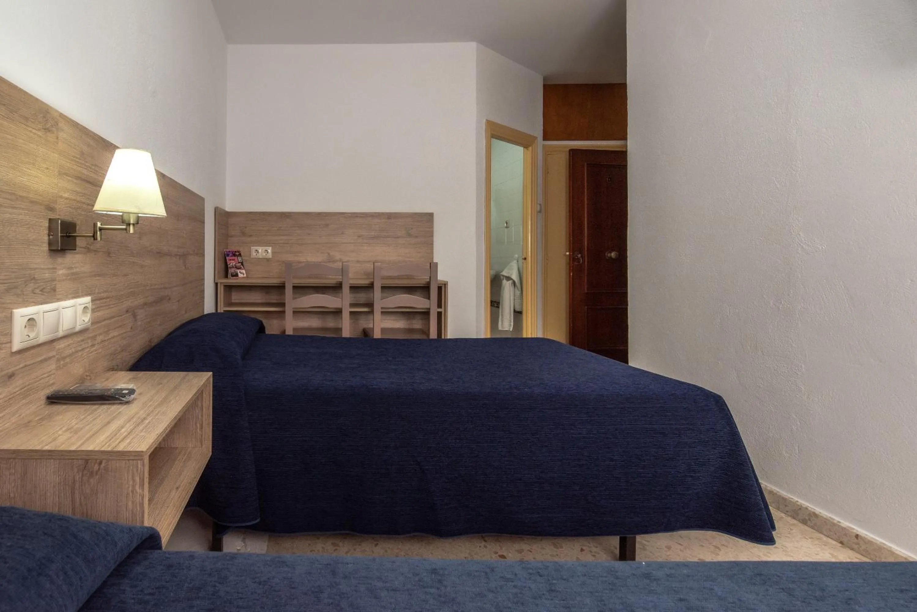 Photo of the whole room, Bed in Hotel San Andres