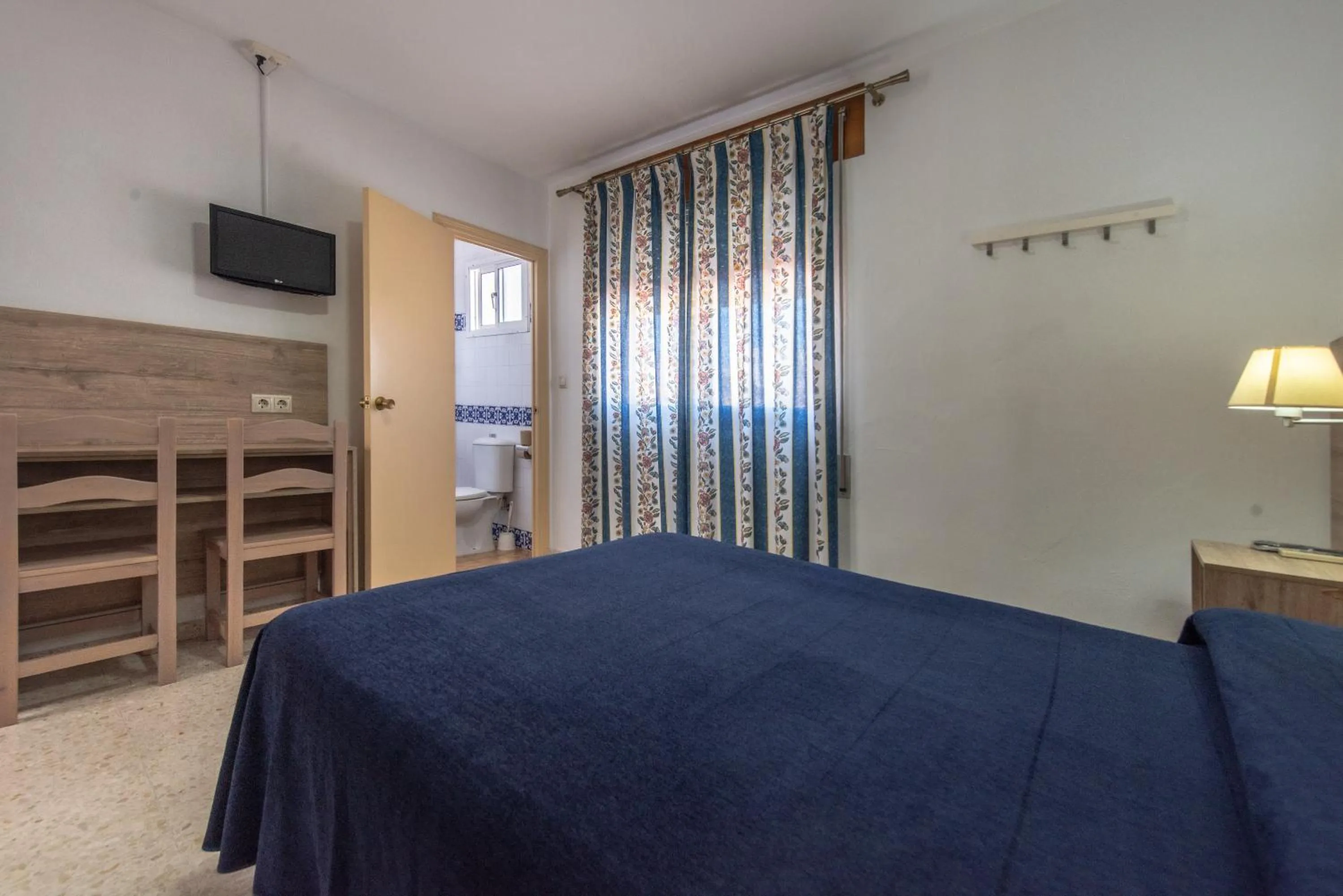 Photo of the whole room, Bed in Hotel San Andres