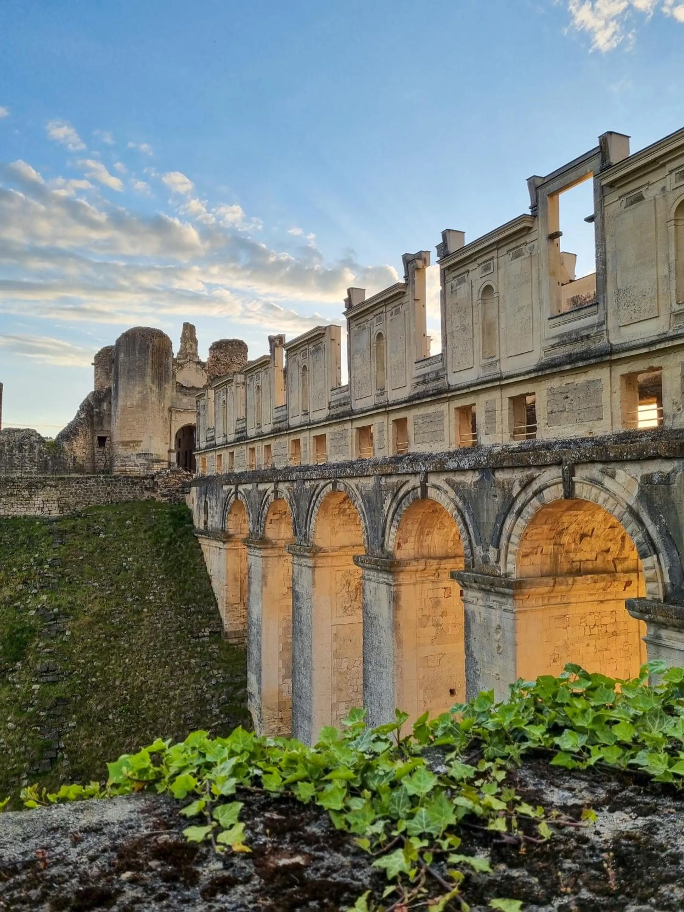 Property building in Chateau De Fere