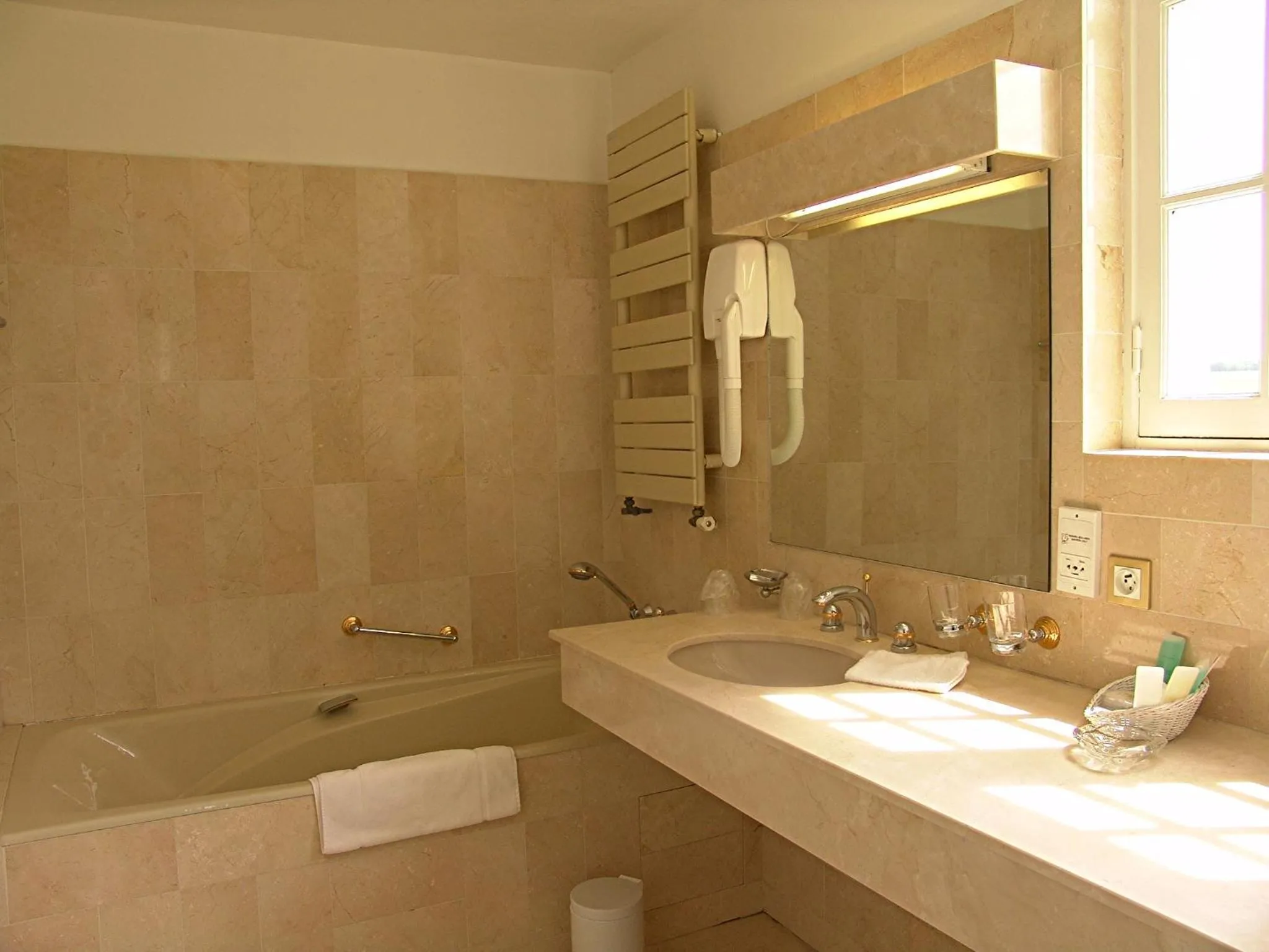 Bathroom in Chateau De Fere