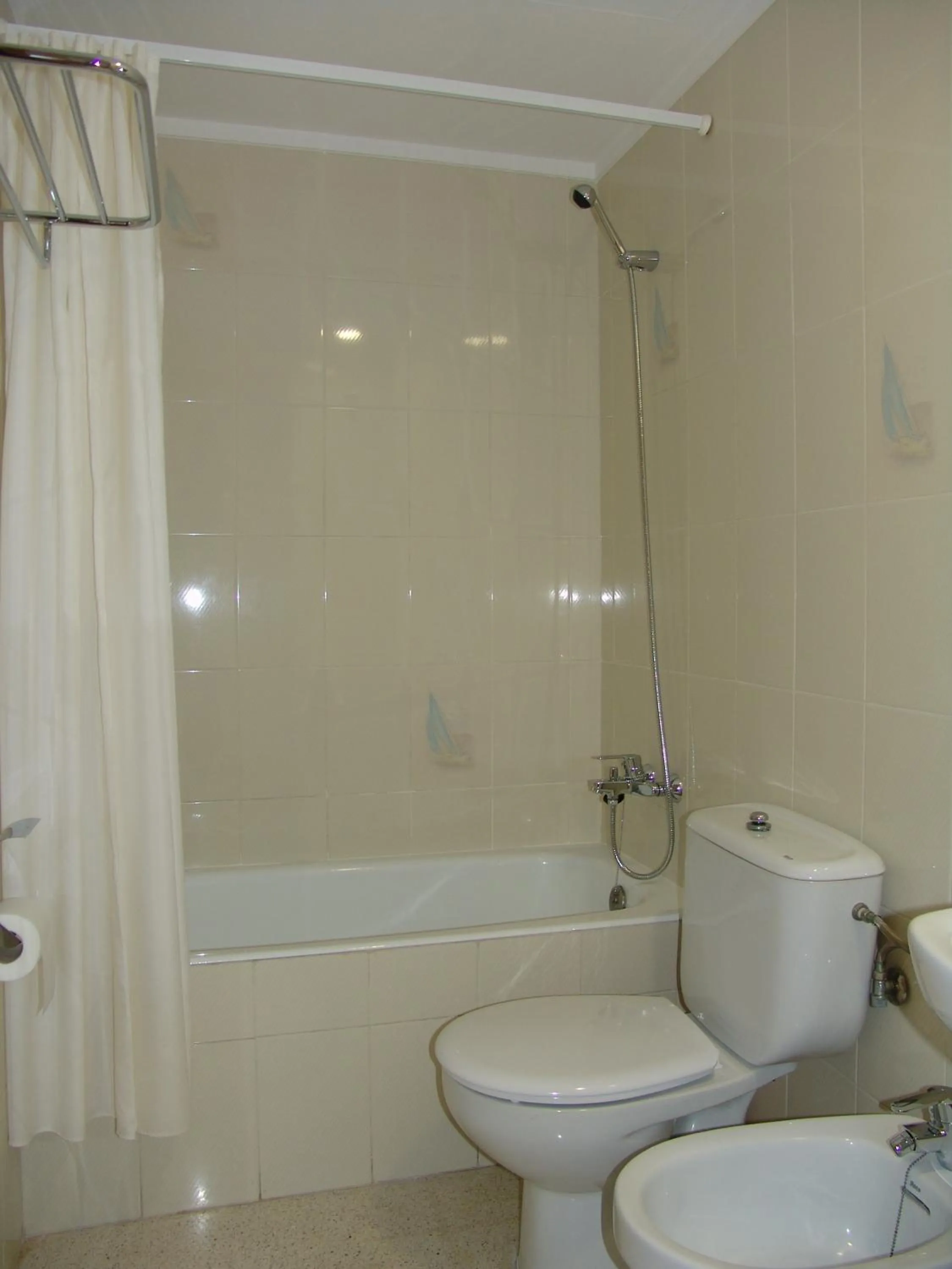 Bathroom in Apartamentos Santi