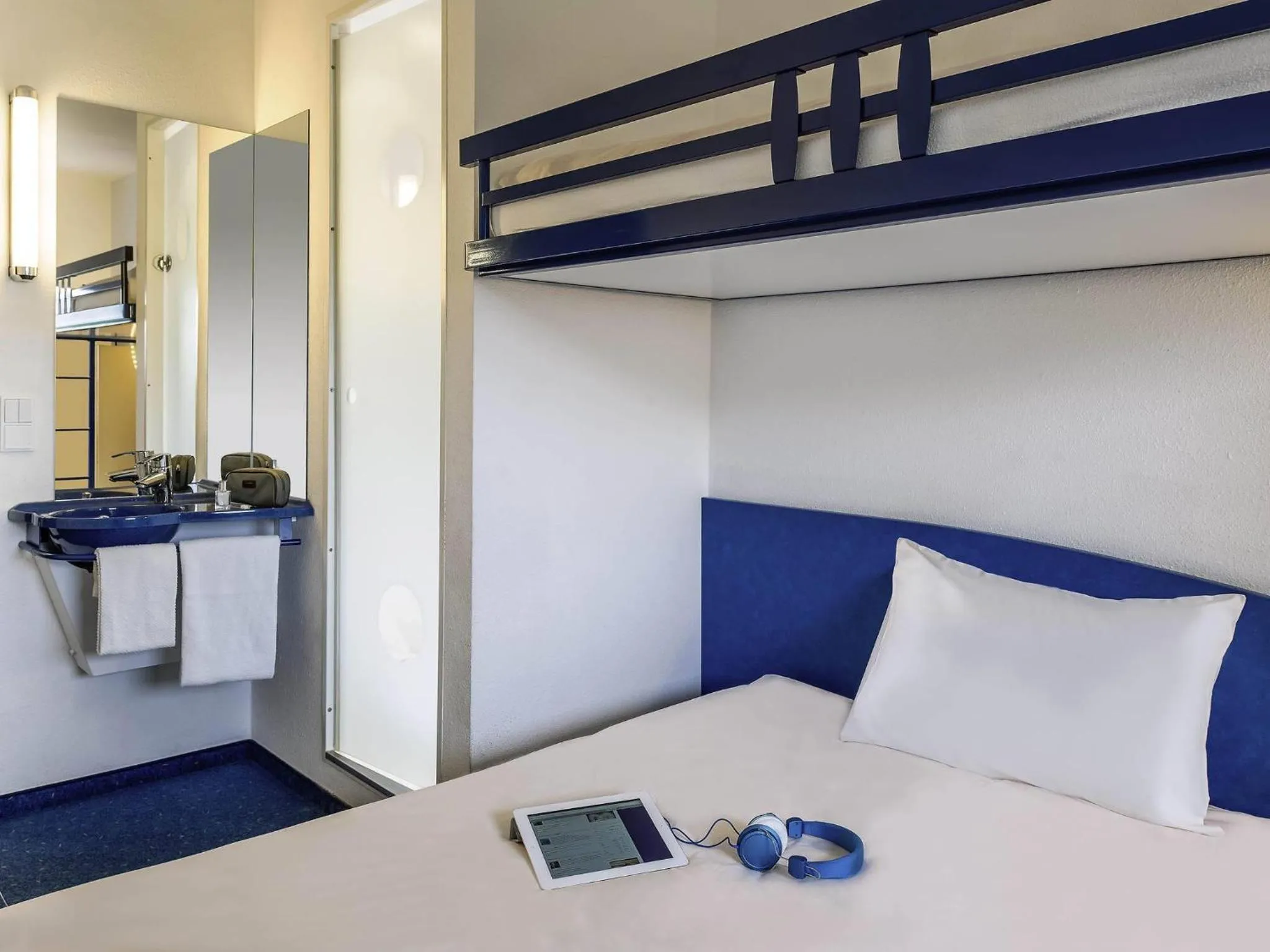 Other, Bed in Ibis Budget Cergy St Christophe