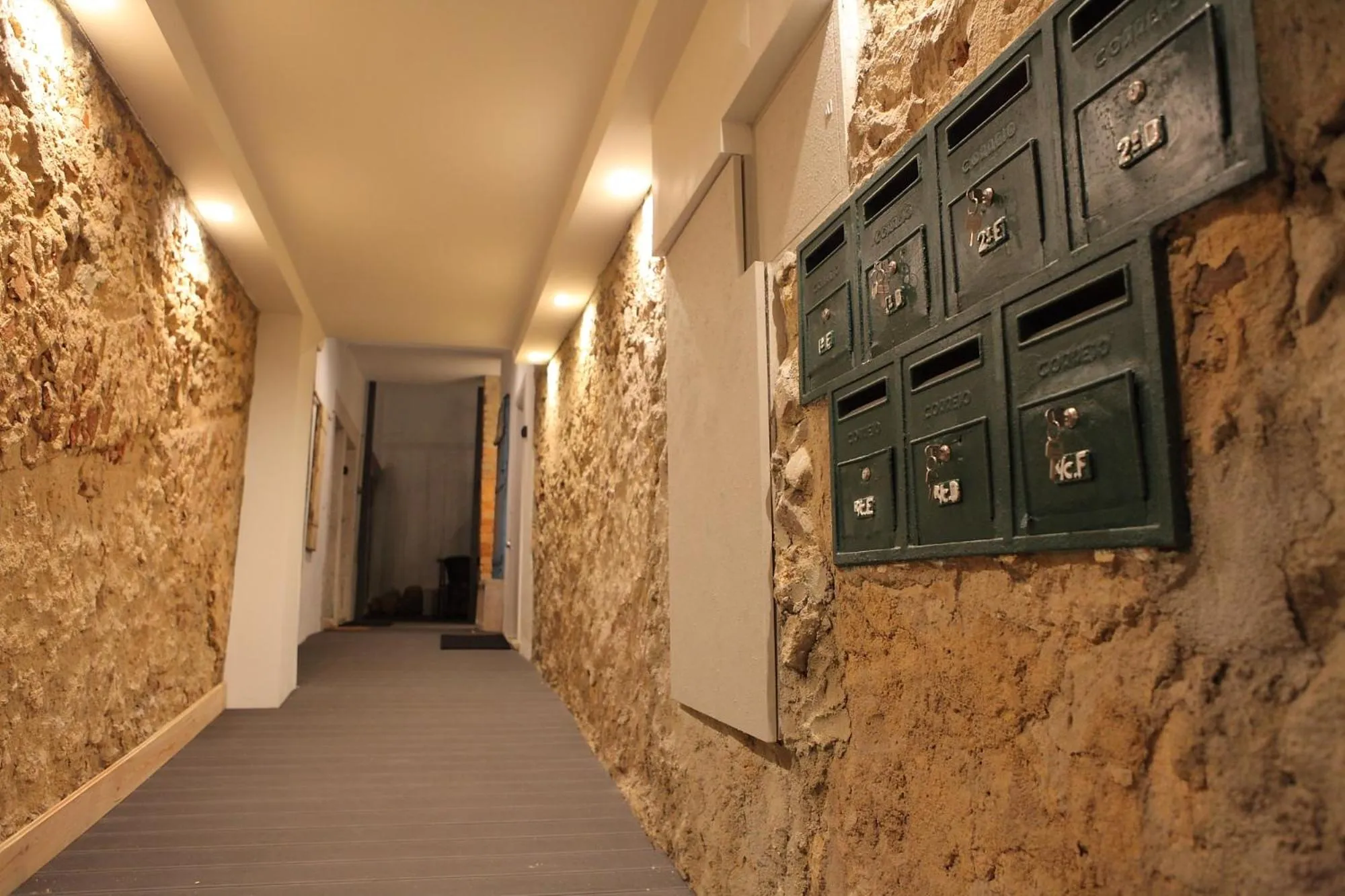 Property building in Vila Santa Marinha