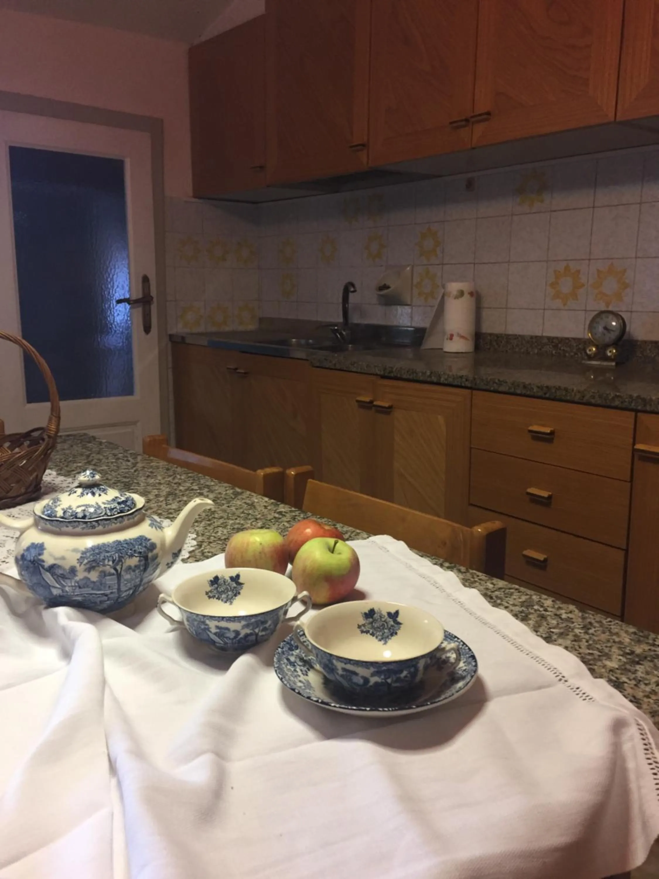 Kitchen or kitchenette in La Casa di Luigi