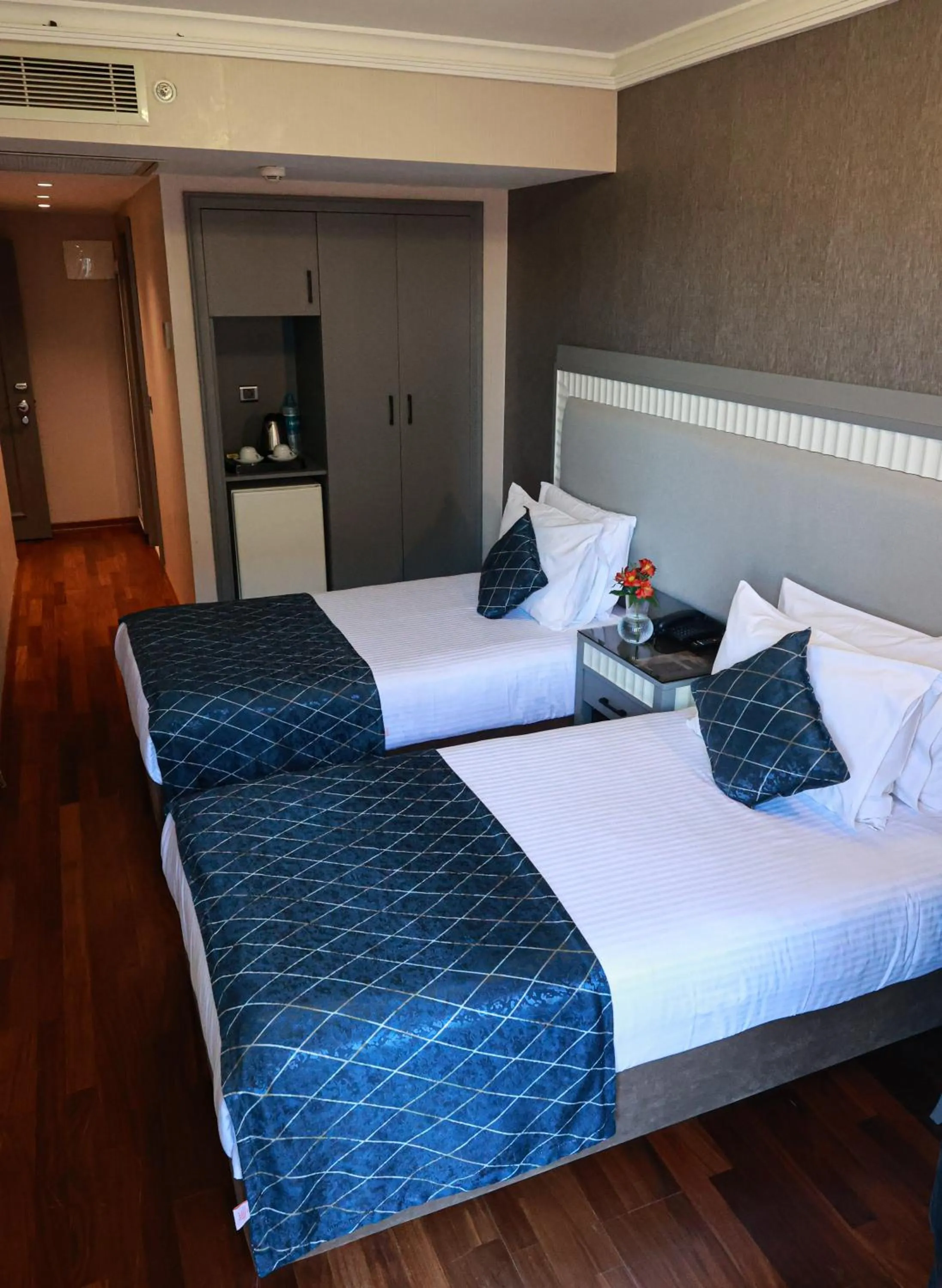 Bed in Nova Plaza Park Hotel