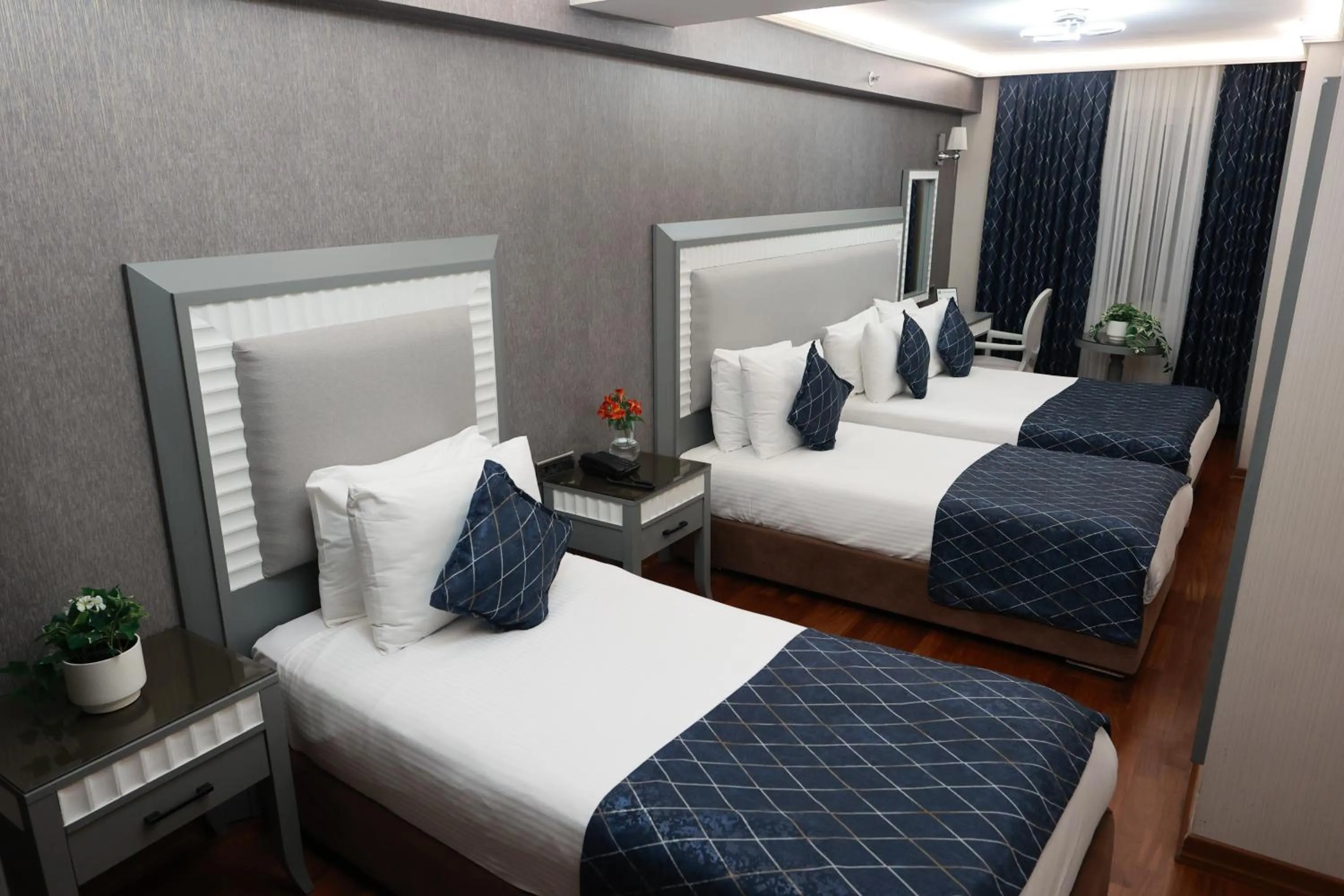 Bed in Nova Plaza Park Hotel