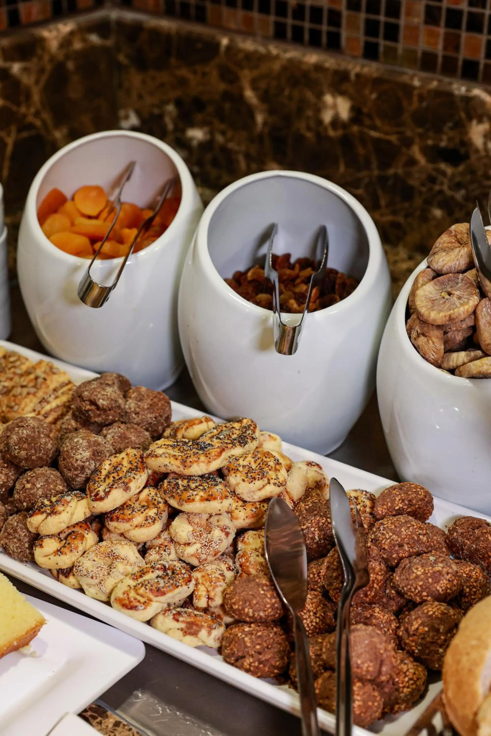 Food and drinks in Nova Plaza Park Hotel