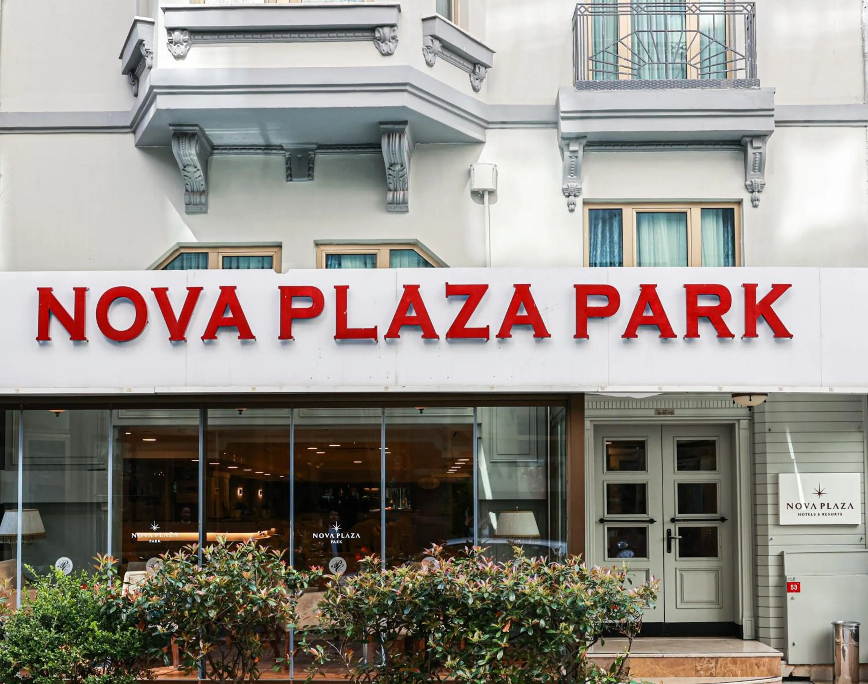 Property building in Nova Plaza Park Hotel