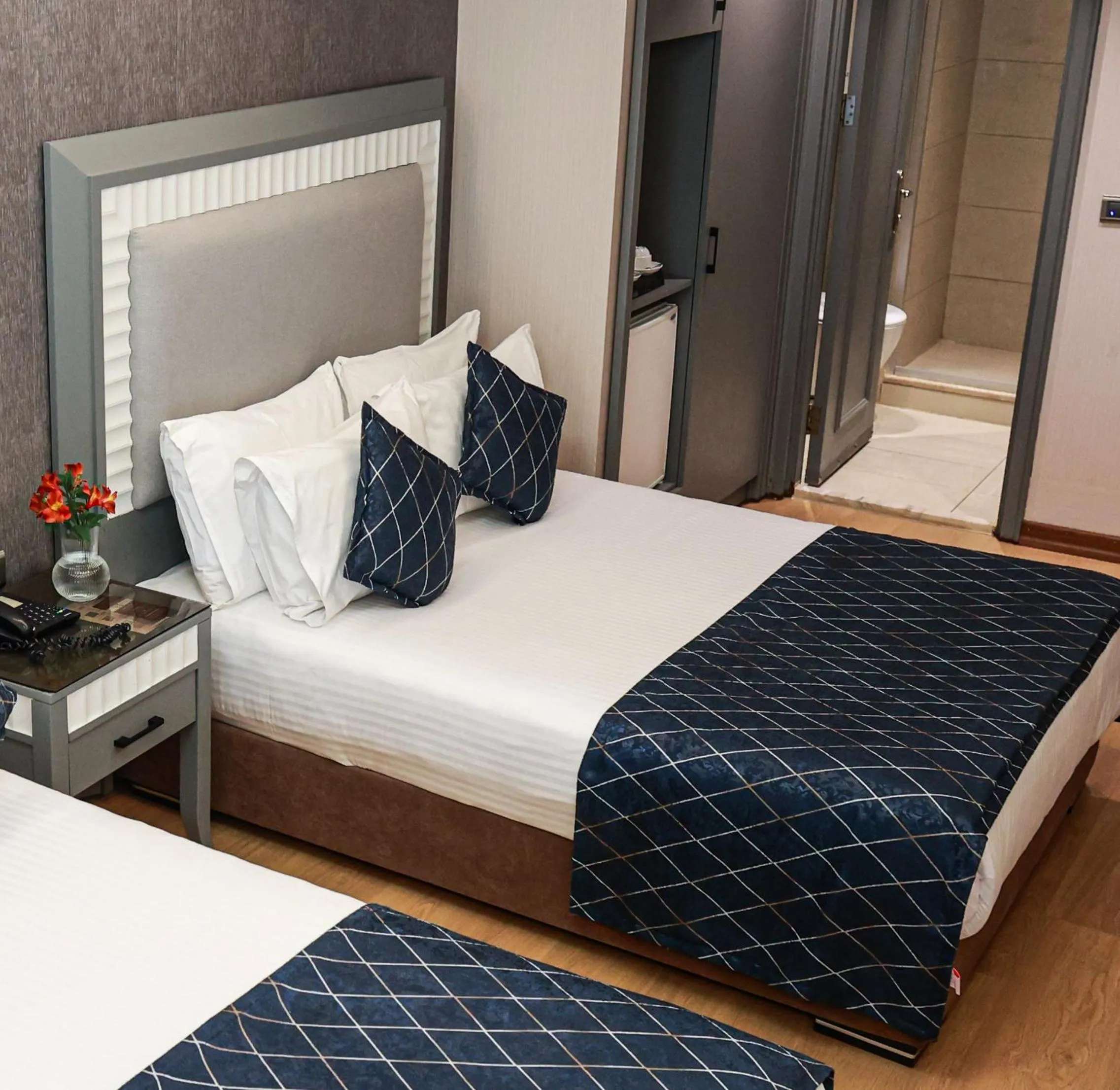 Bed in Nova Plaza Park Hotel