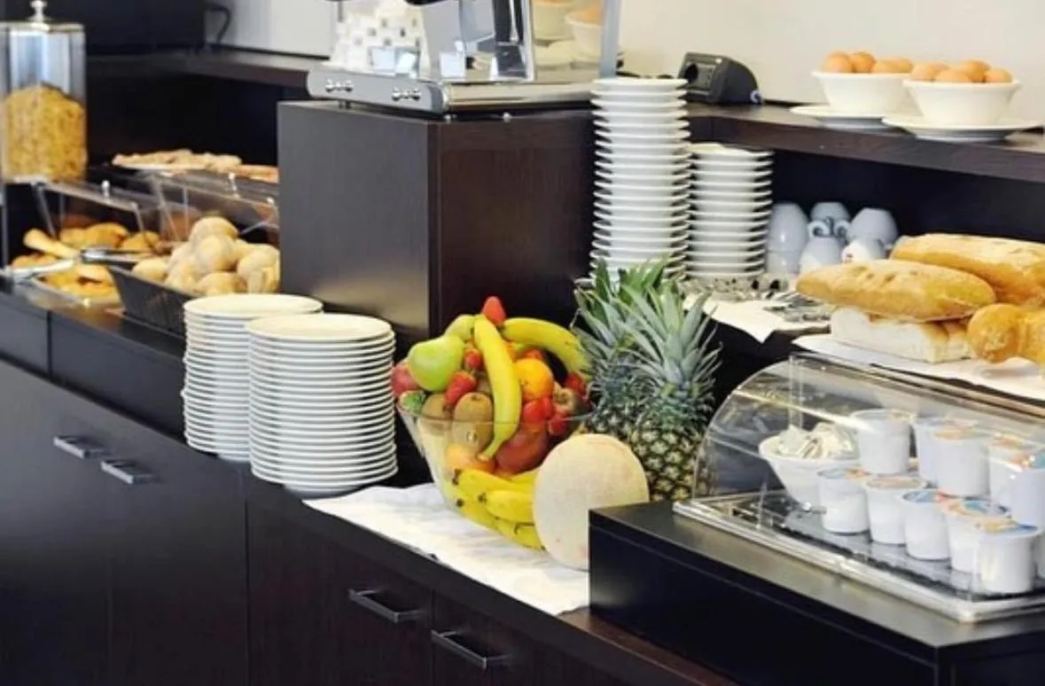 Food and drinks in M14 Hotel & Spa