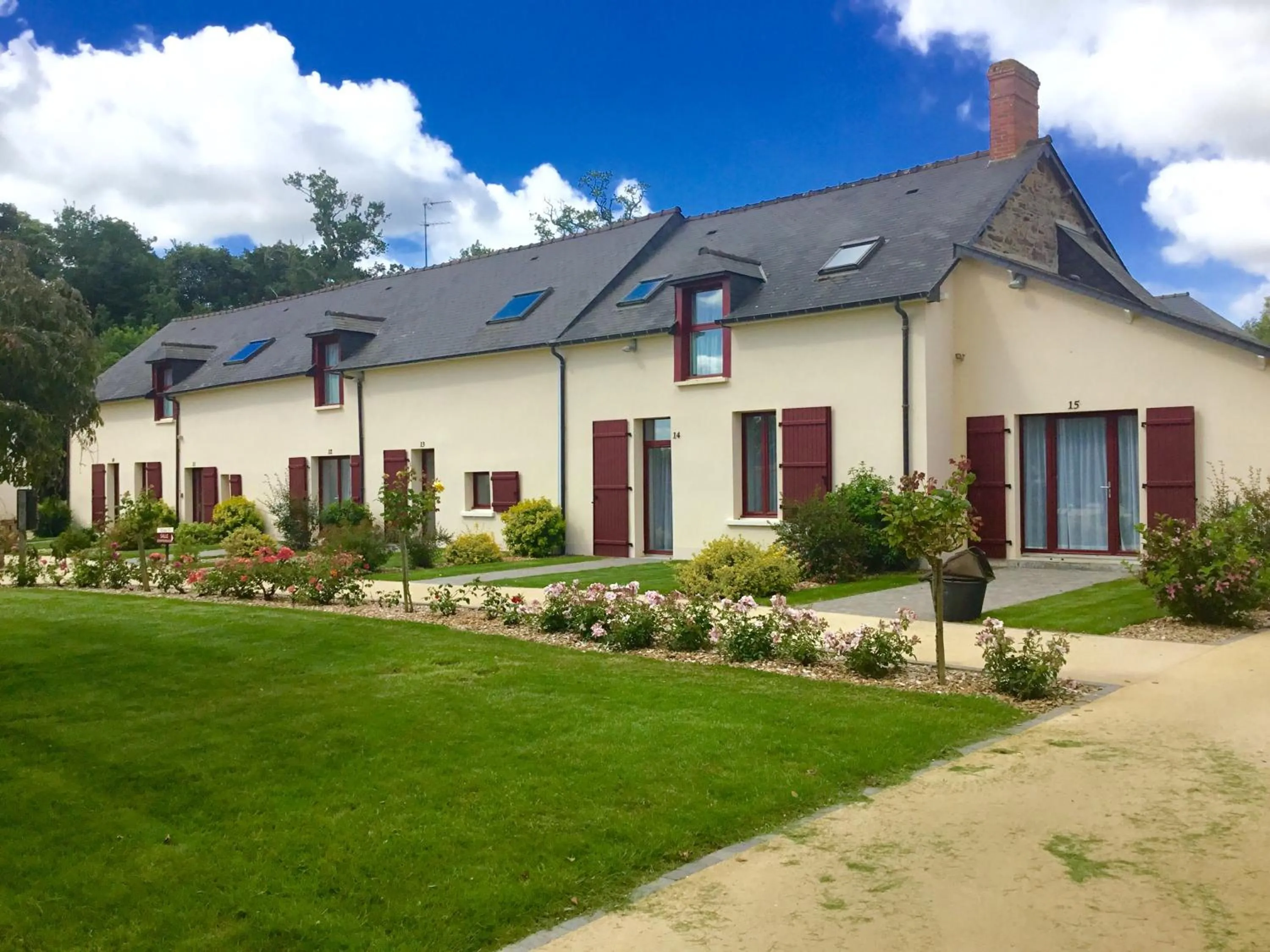 Garden view in La Pommeraie