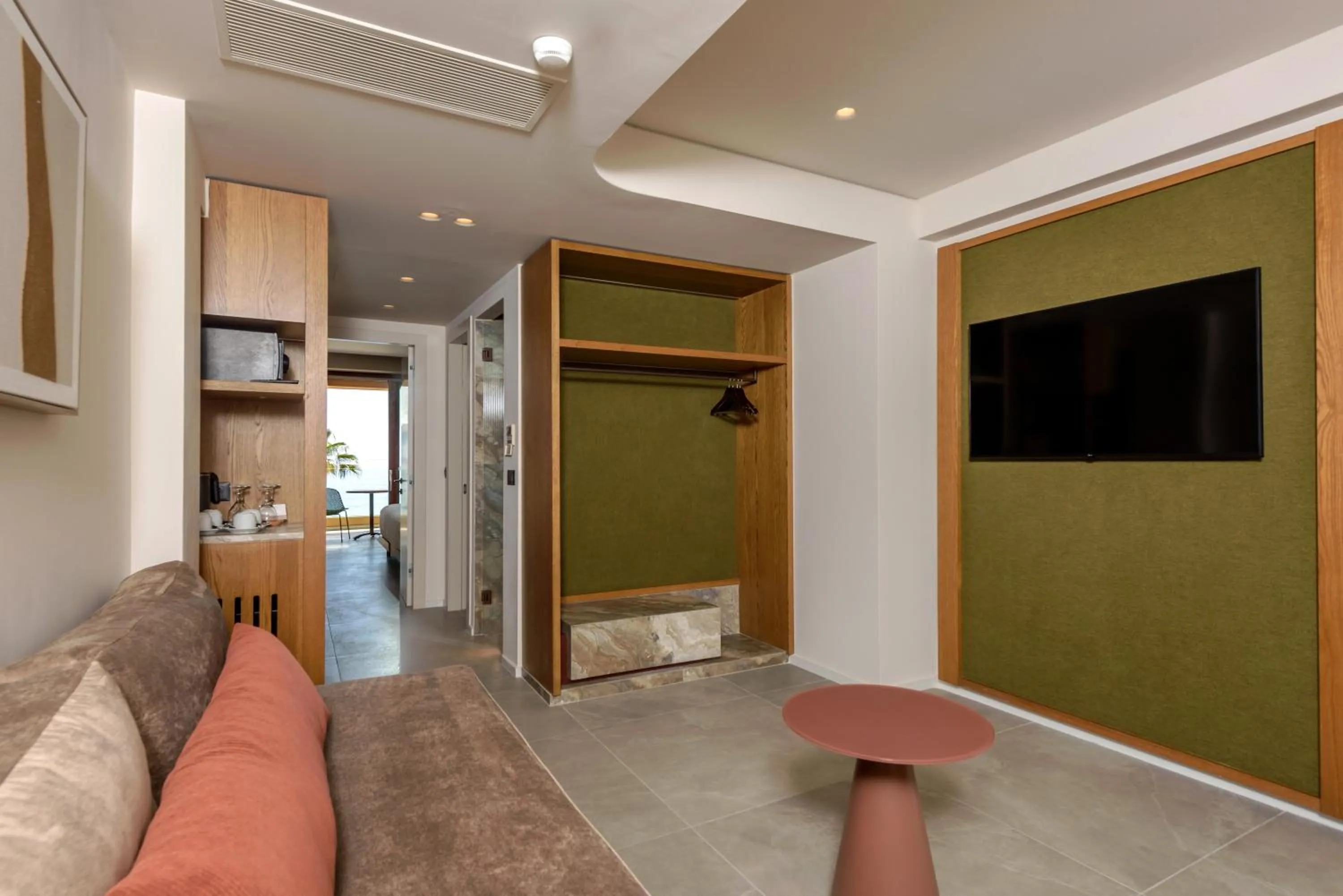 TV and multimedia, Bed in Blue Sea Beach Affiliated By Melia