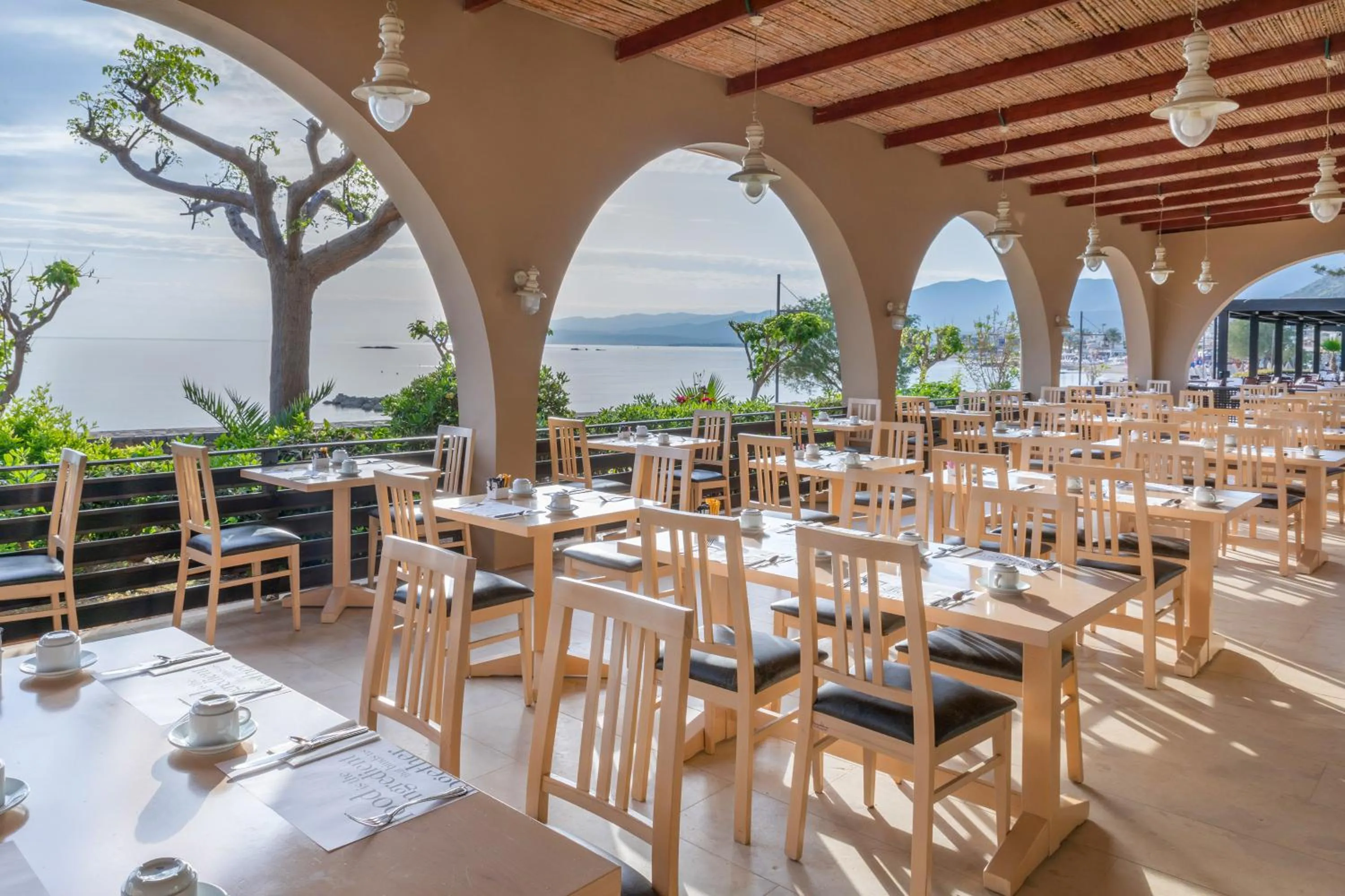 Restaurant/places to eat in Blue Sea Beach Affiliated By Melia