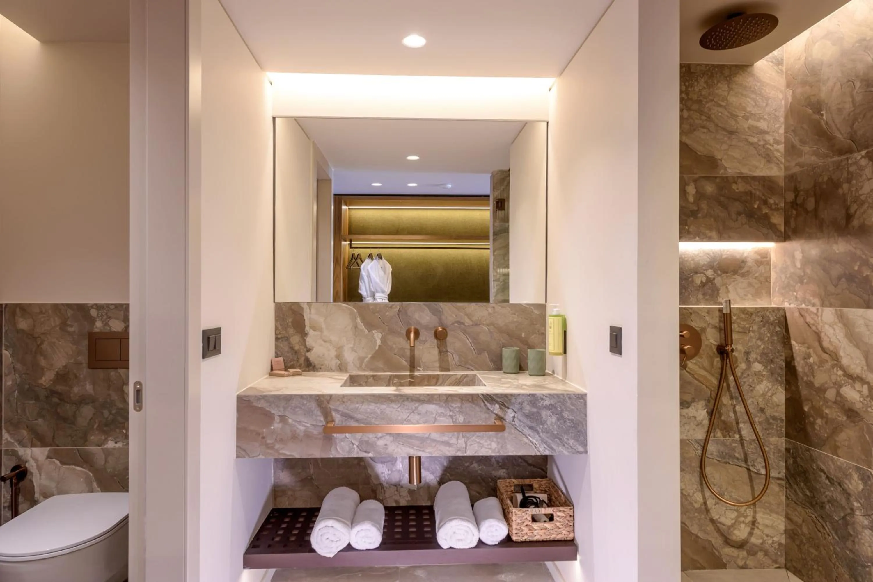 Bathroom in Hotel Blue Sea Beach Affiliated by Meliá