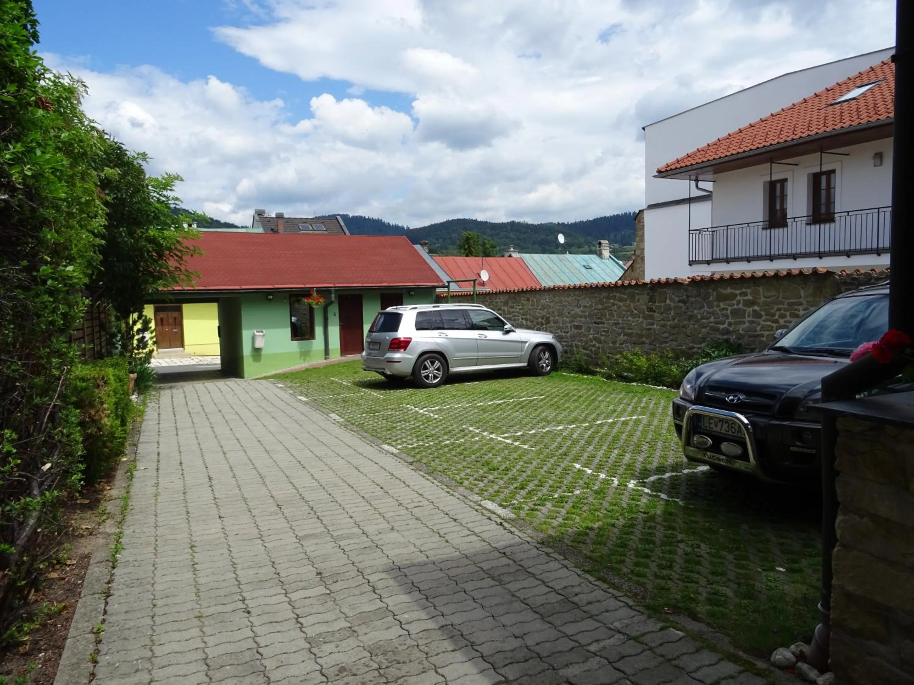 Off site in GARNI -Hotel Barbakan