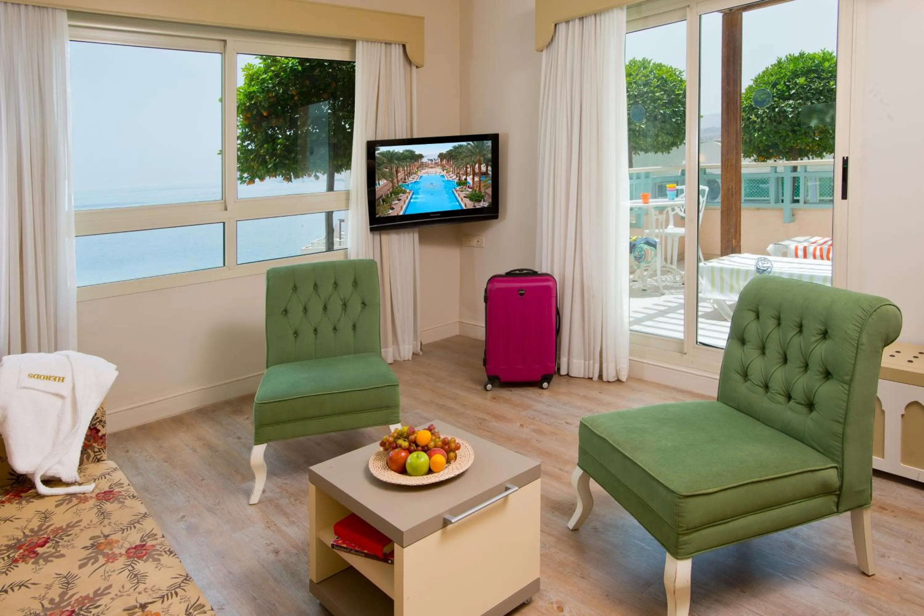TV and multimedia in Herods Palace Hotels & Spa Eilat a Premium collection by Fattal Hotels