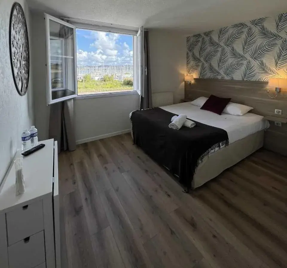 Studio with Sea View in Couett'Hôtel Brest Port de plaisance, Les pieds dans l'eau Studio with Sea View in Couett'Hôtel Brest Port de plaisance, Les pieds dans l'eau