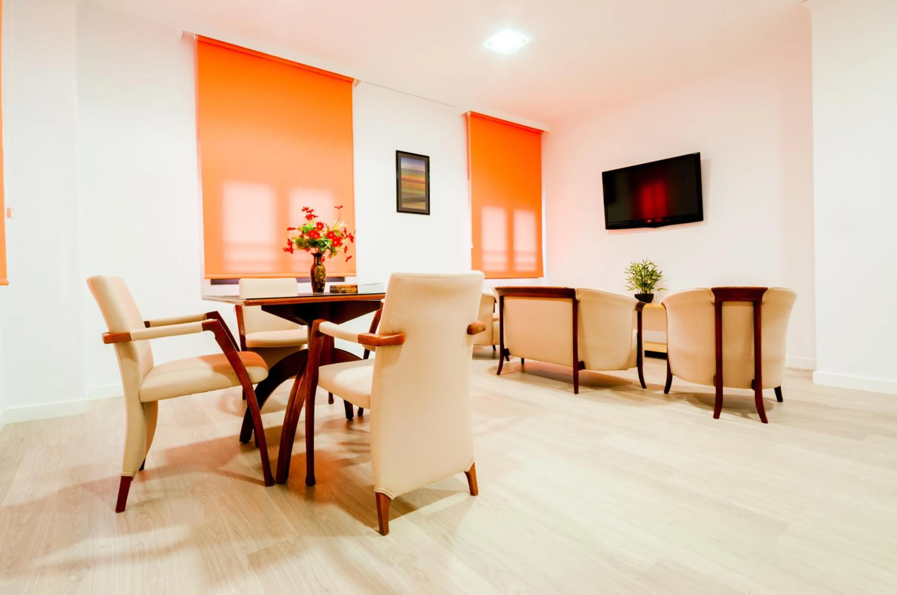 Communal lounge/ TV room in Hotel LB Villa De Cuenca