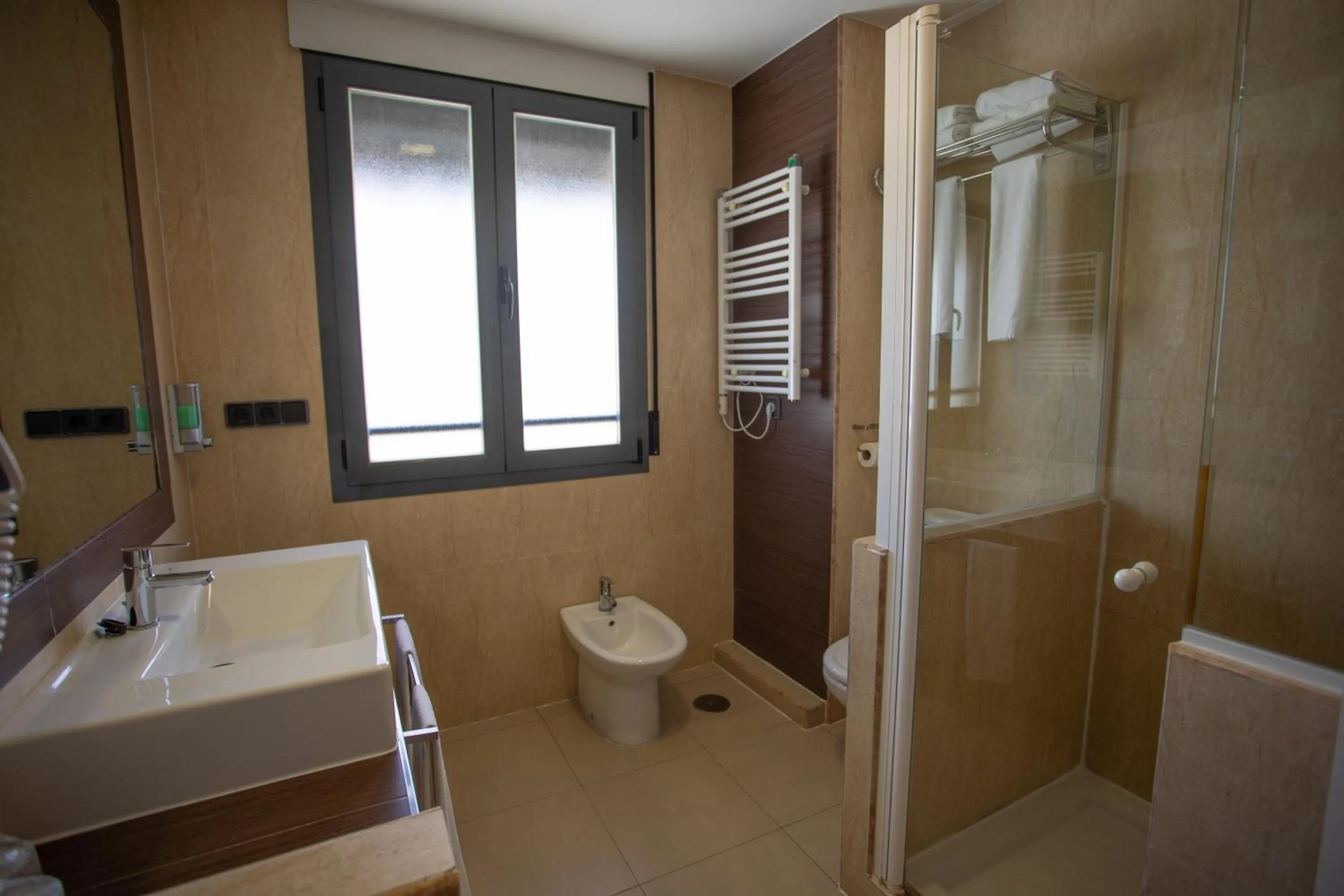 Shower in Hotel LB Villa De Cuenca