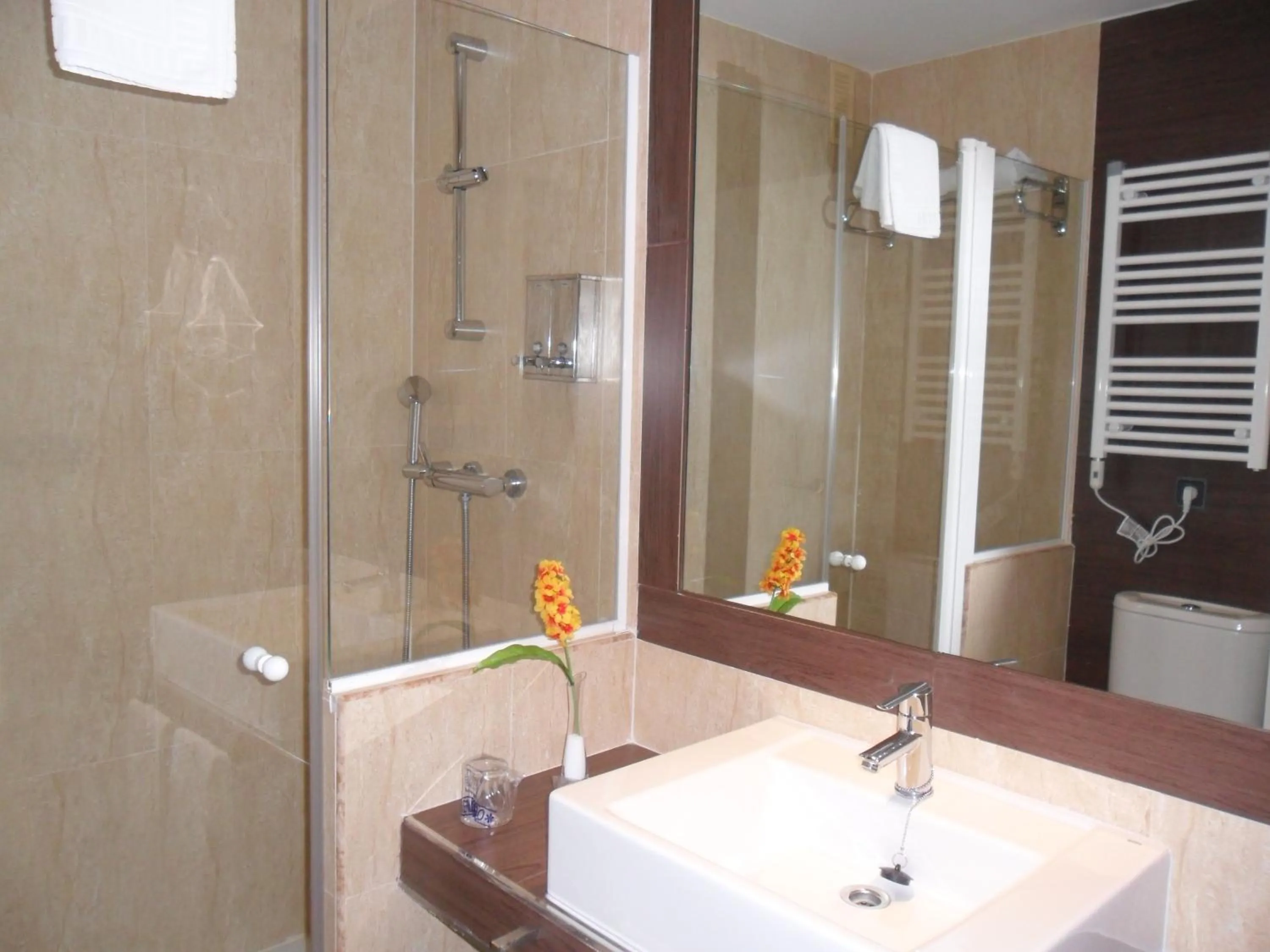 Bathroom in Hotel LB Villa De Cuenca