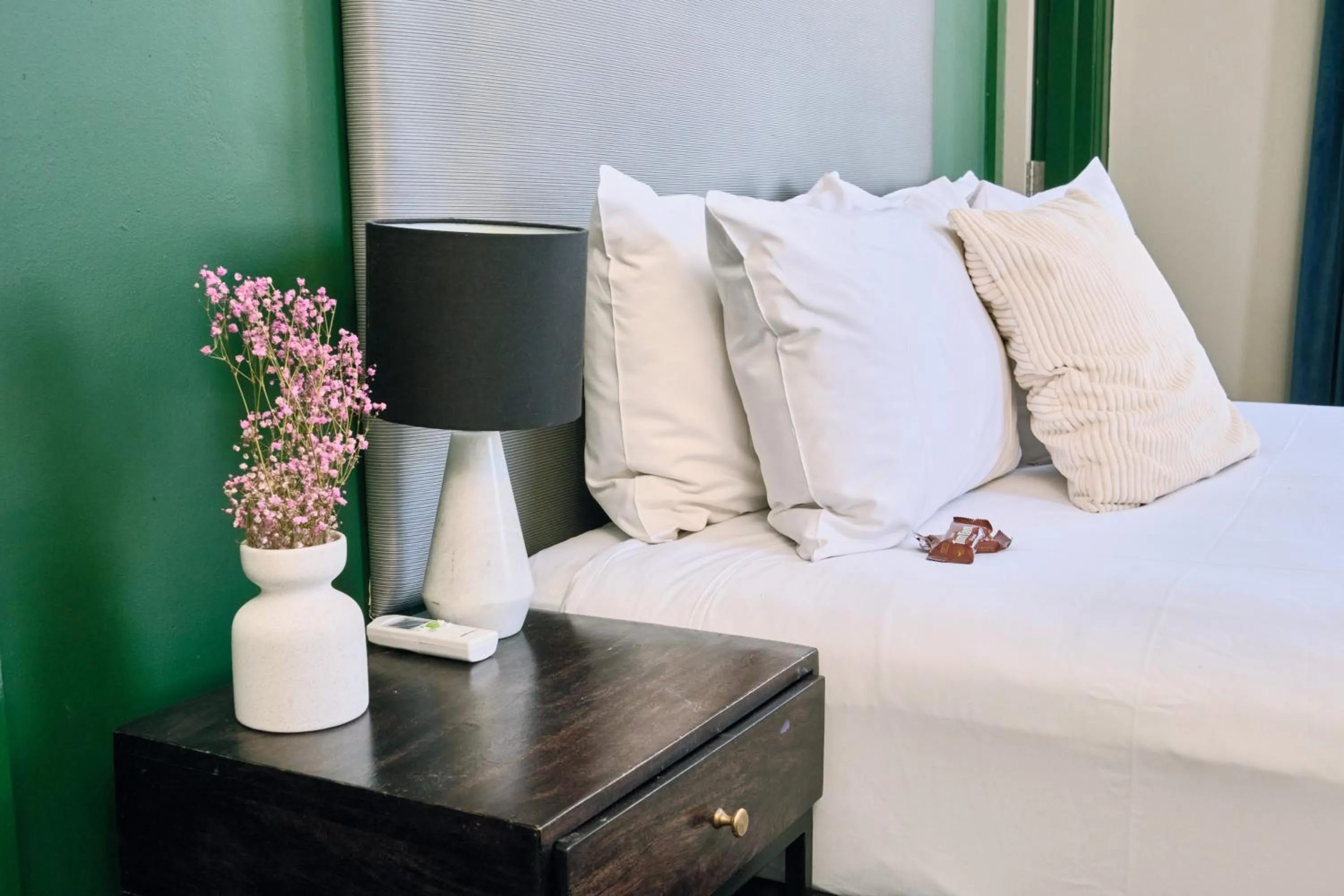 Bed in The Stirling Arms Hotel