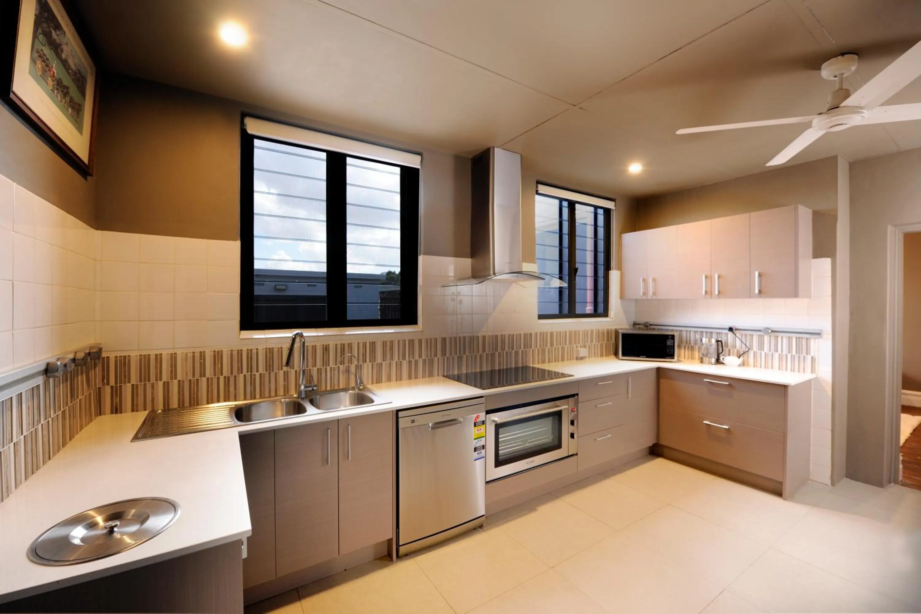 Kitchen or kitchenette in The Stirling Arms Hotel