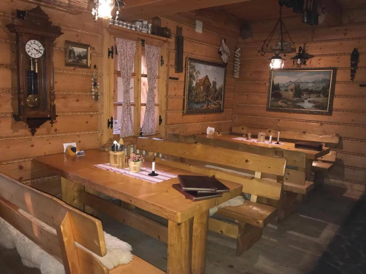 Restaurant/places to eat in Hotel Koliba