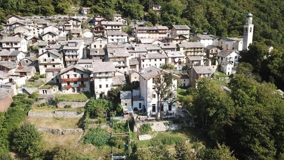 Bird's eye view in Foresteria B&B Vecchiascuola Pianazzola