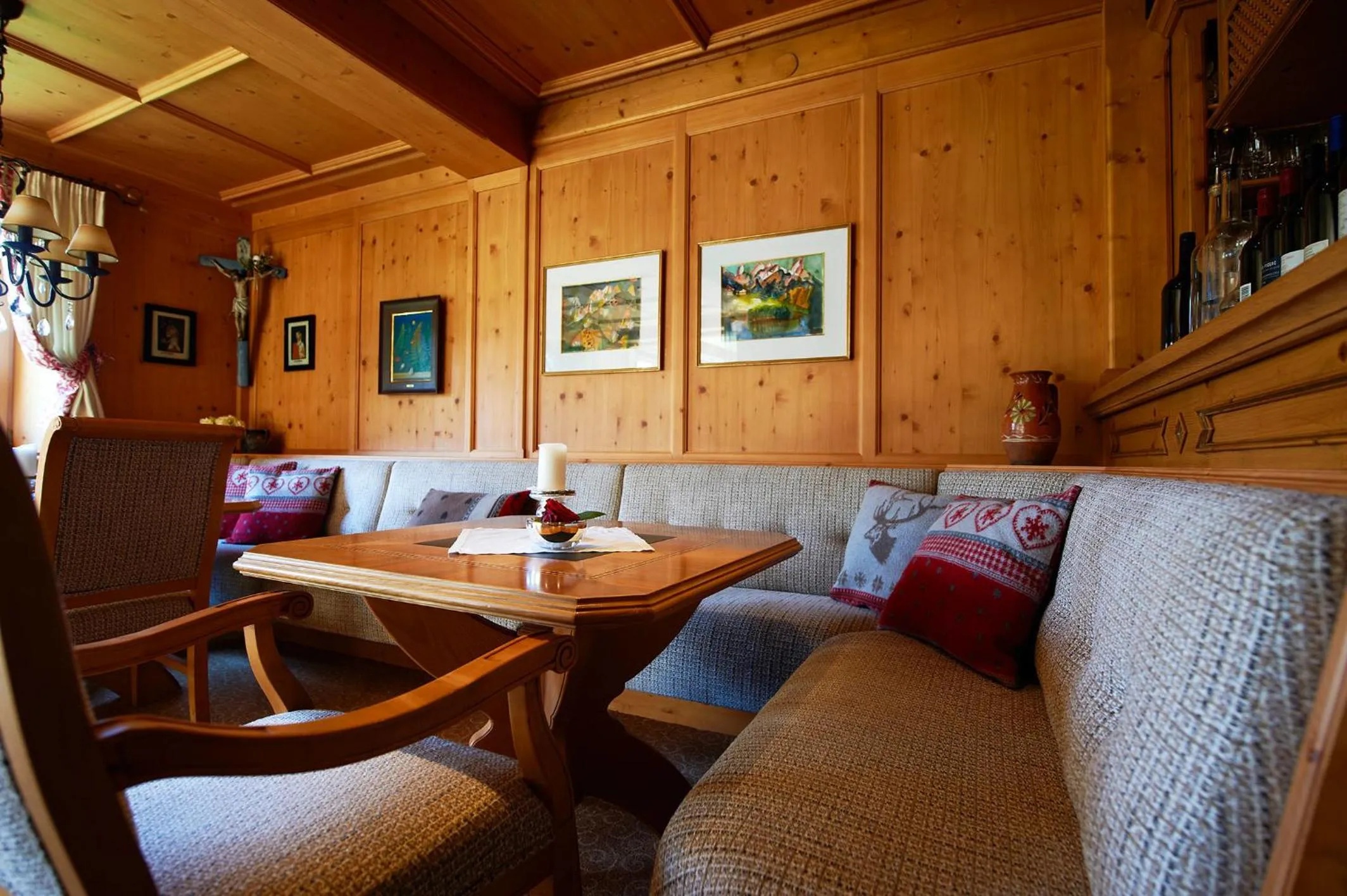 Restaurant/places to eat in Alpenland - fein & klein, zentral und ruhig mit modernem Wellnessbereich