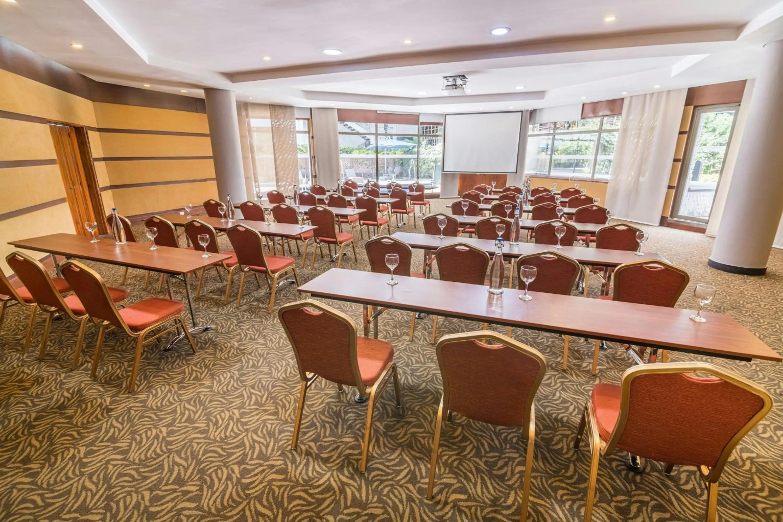 Meeting/conference room in Four Points by Sheraton Medellín