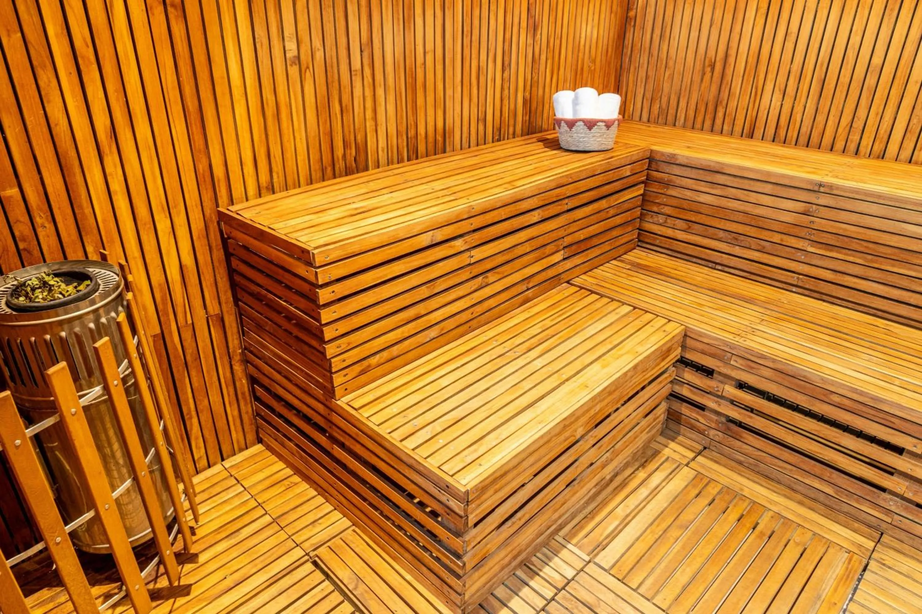 Spa and wellness centre/facilities in Four Points by Sheraton Medellín