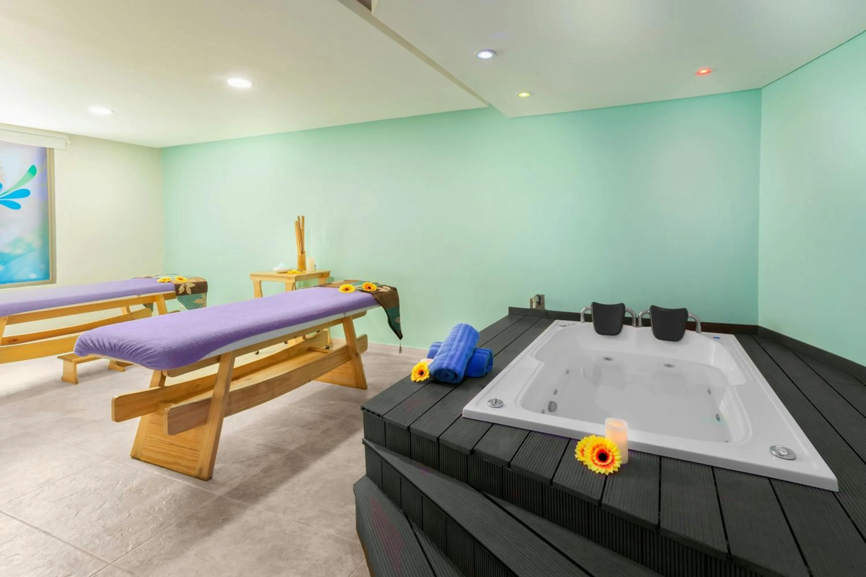 Spa and wellness centre/facilities in Four Points by Sheraton Medellín