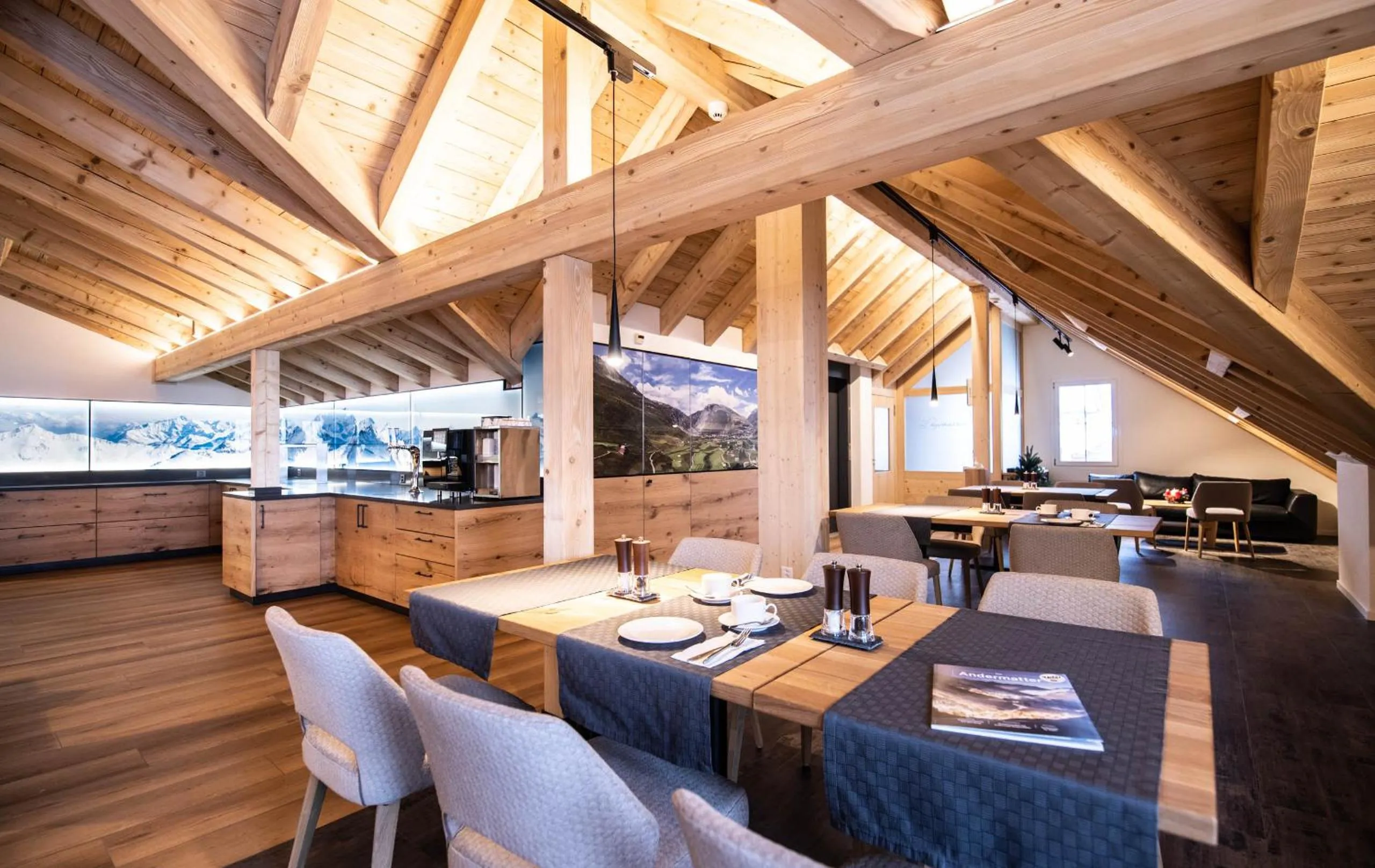 Buffet breakfast in Alpenhotel Schlüssel