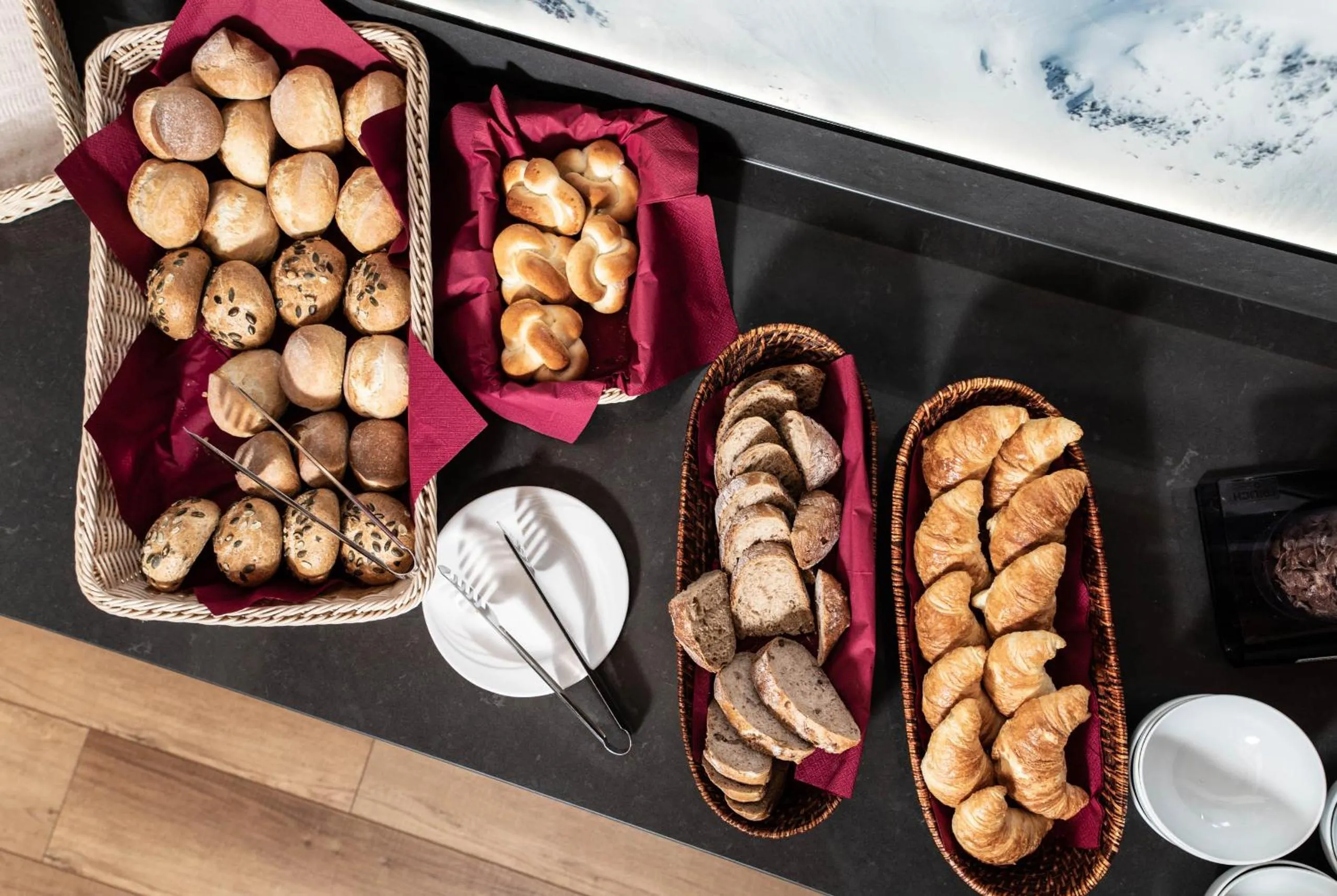 Breakfast in Alpenhotel Schlüssel