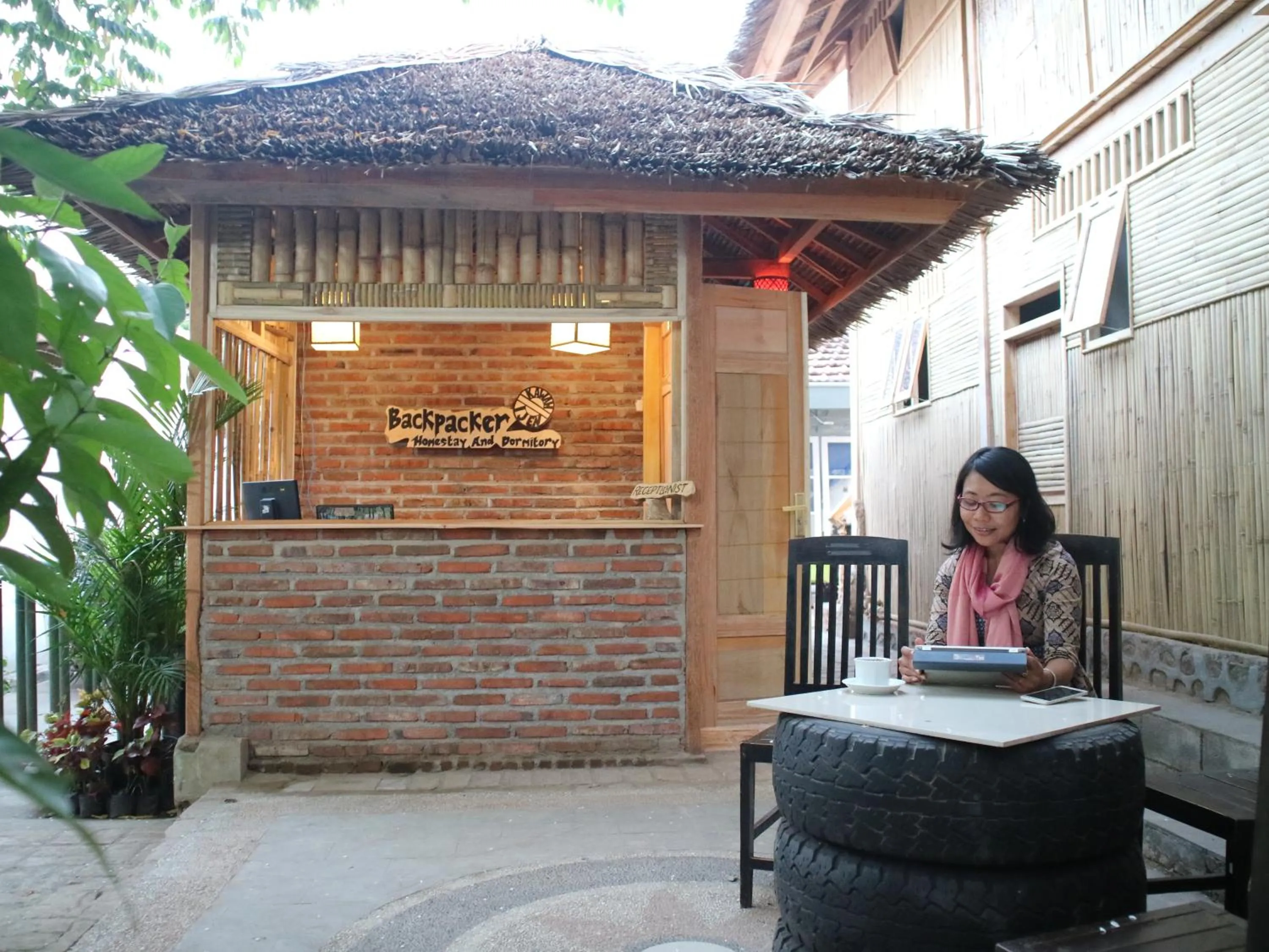 Lobby or reception in Backpacker Kawah Ijen