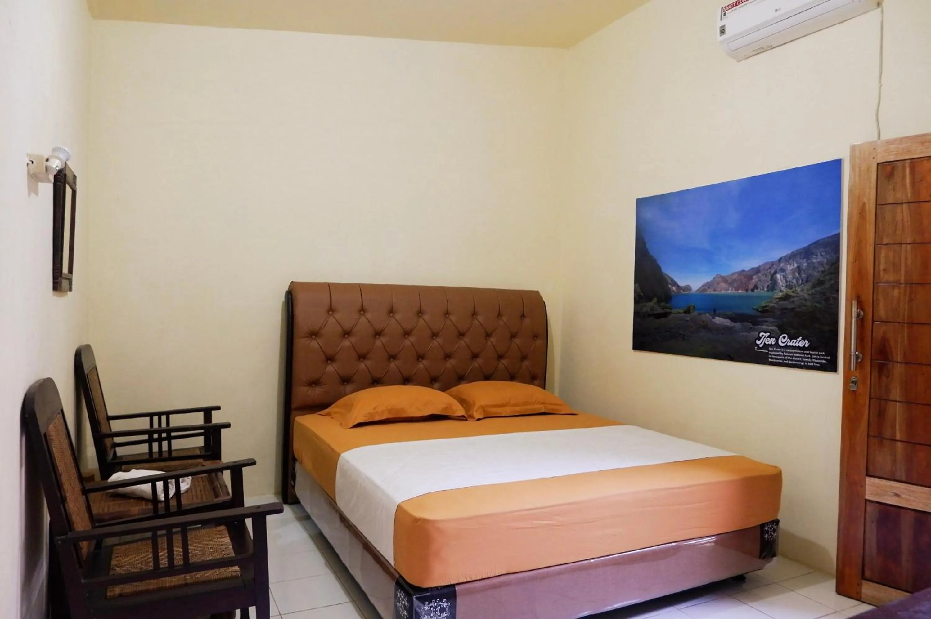 Bedroom, Bed in Backpacker Kawah Ijen