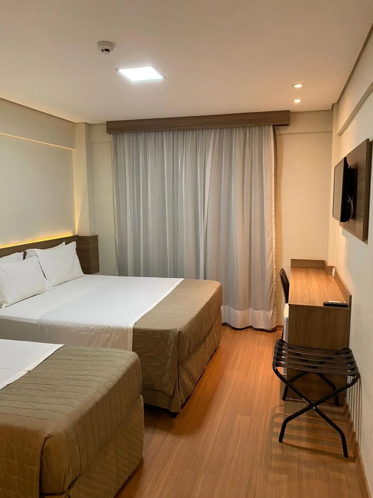 Bedroom in Hotel B&S