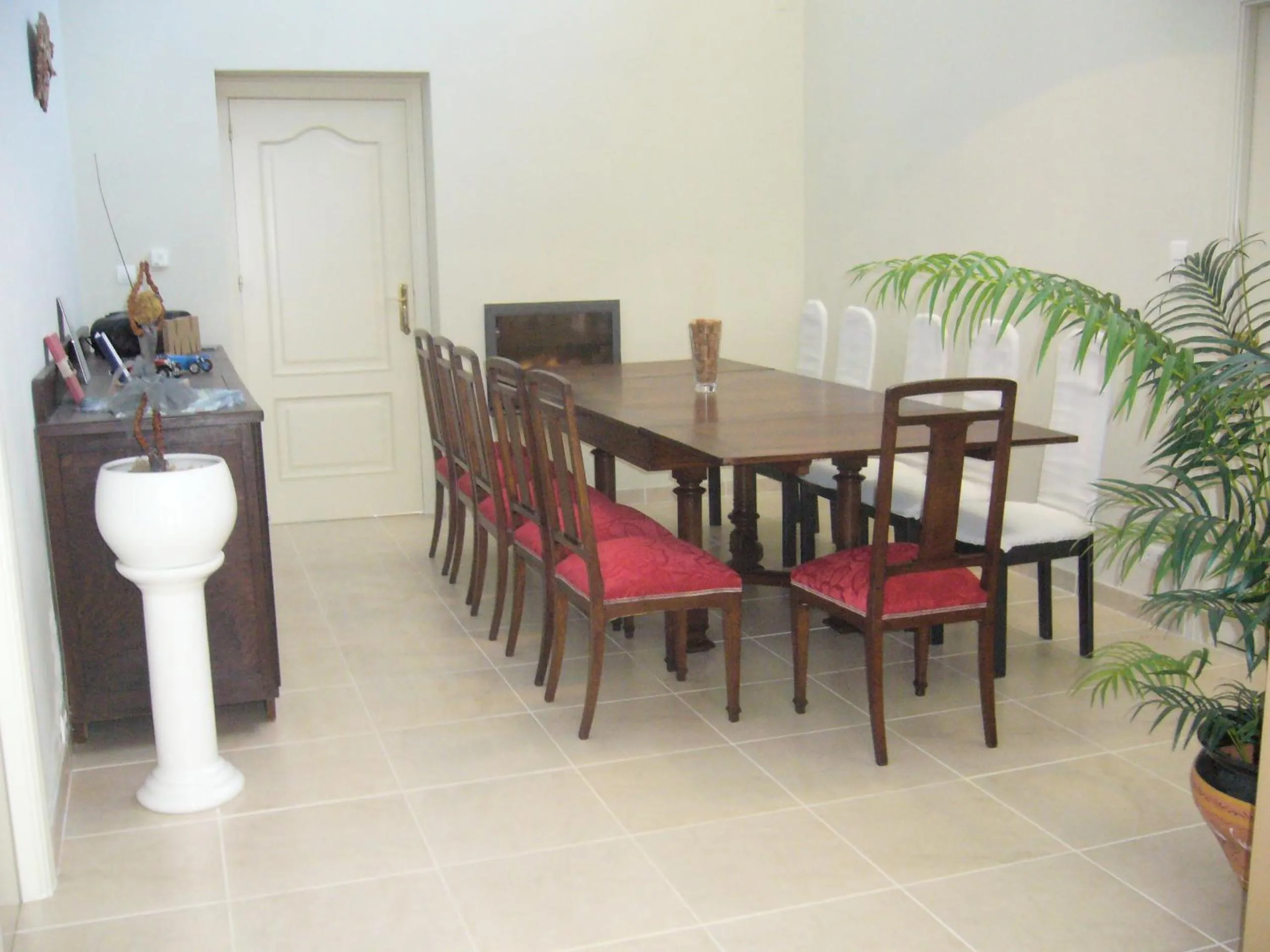 Dining area in B&B Lasnavillasmm