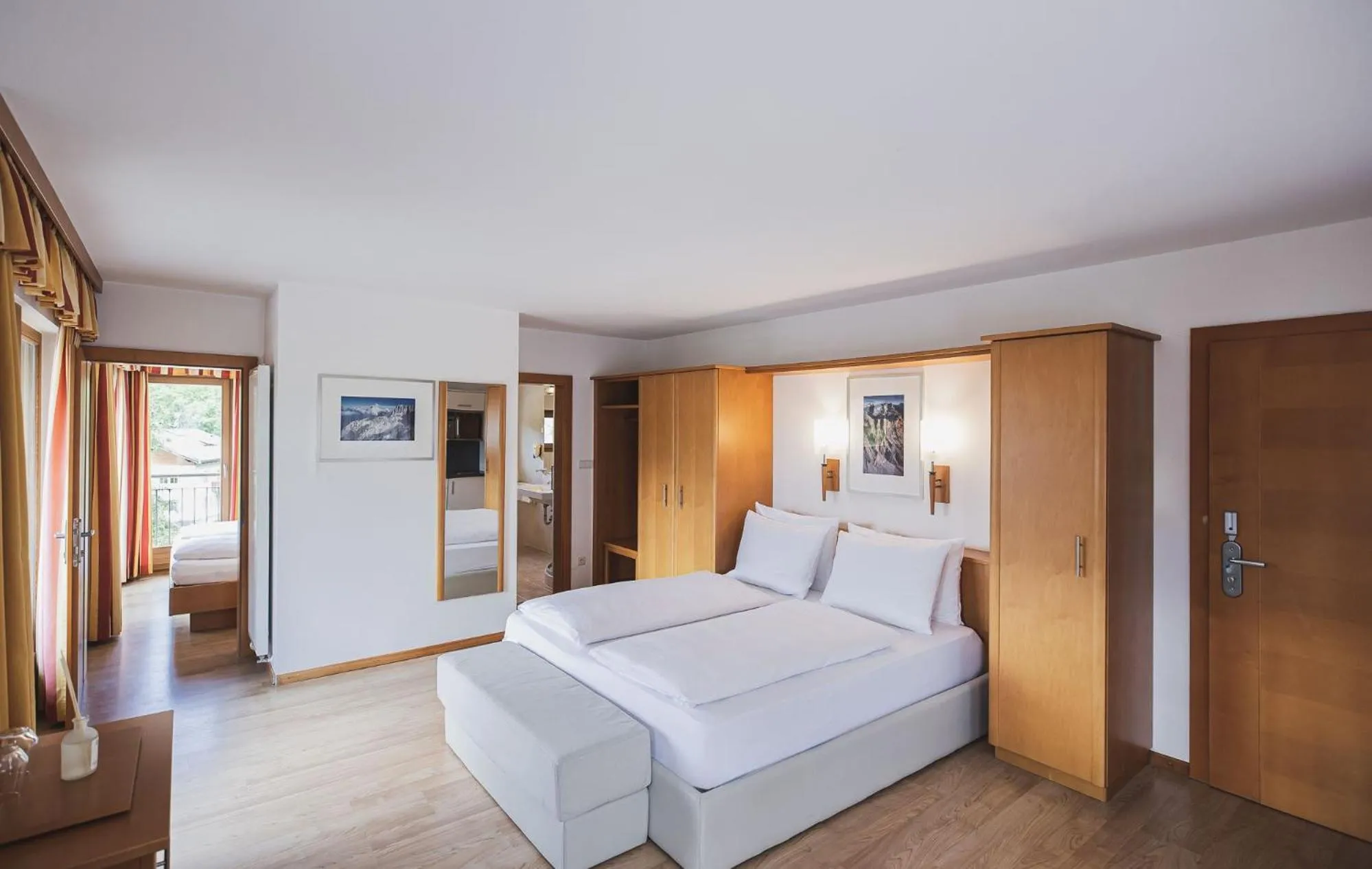 Photo of the whole room, Bed in Hotel Brötz