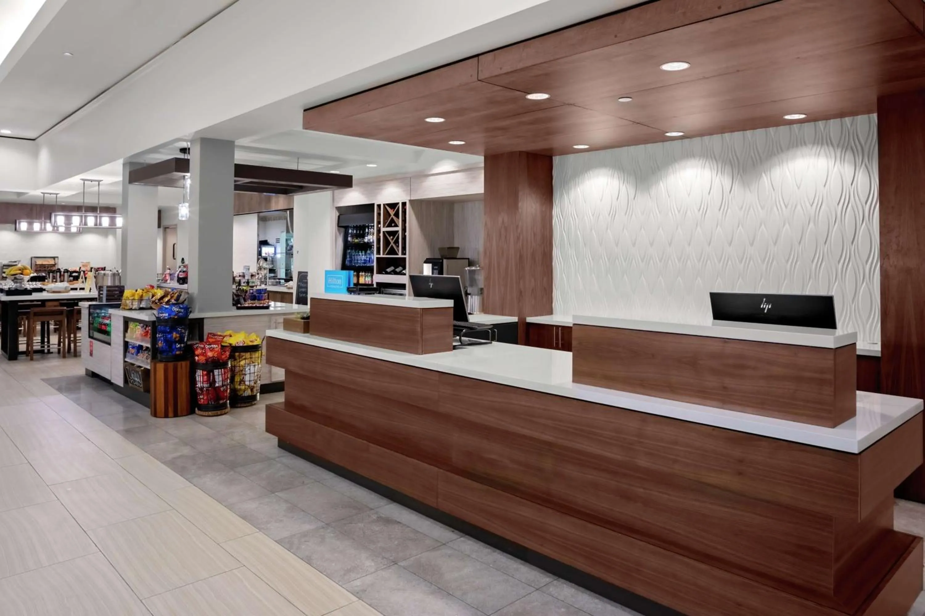 Lobby or reception in Hilton Garden Inn Atlanta Perimeter Center