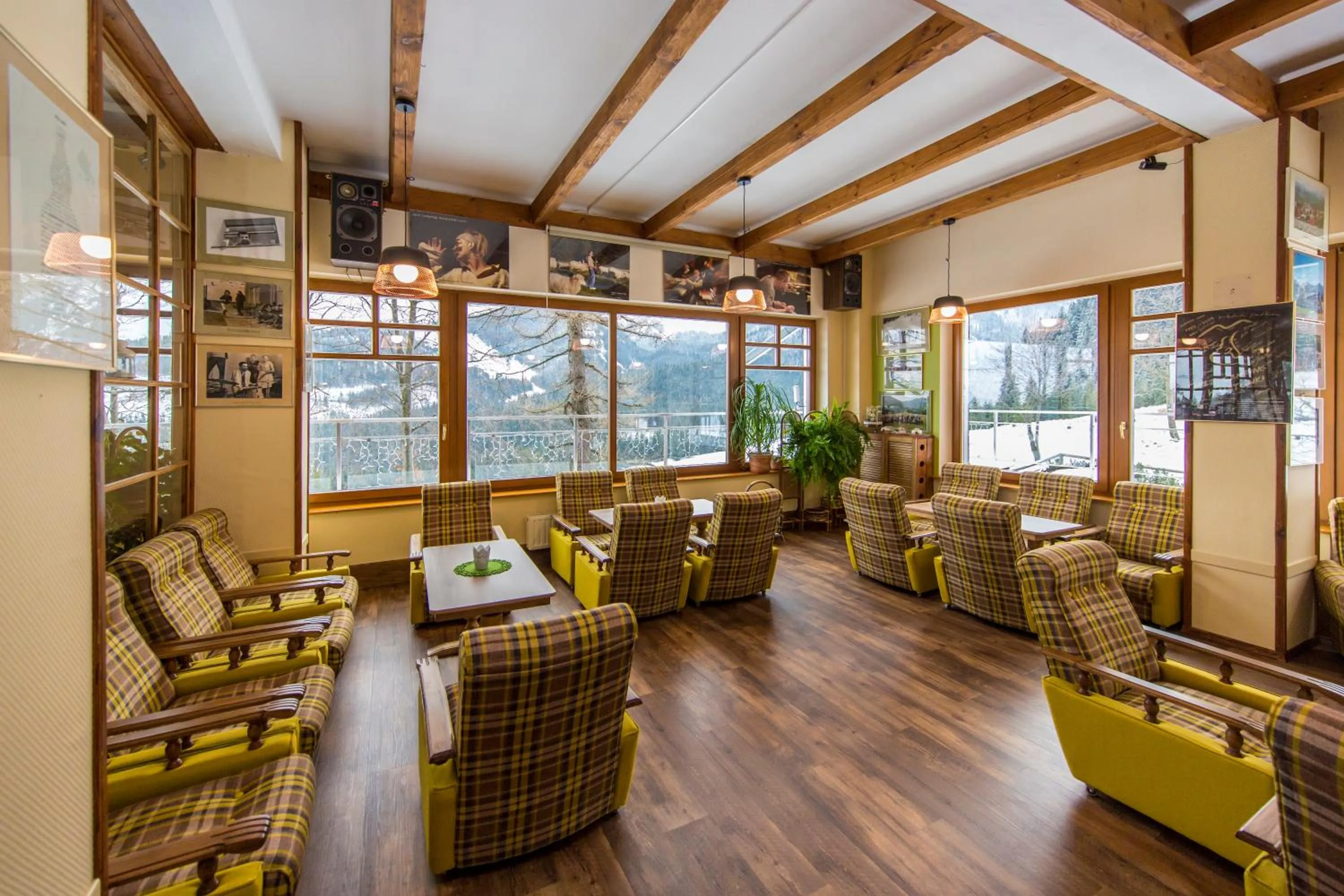 Evening entertainment in Hotel Górski Kalatówki