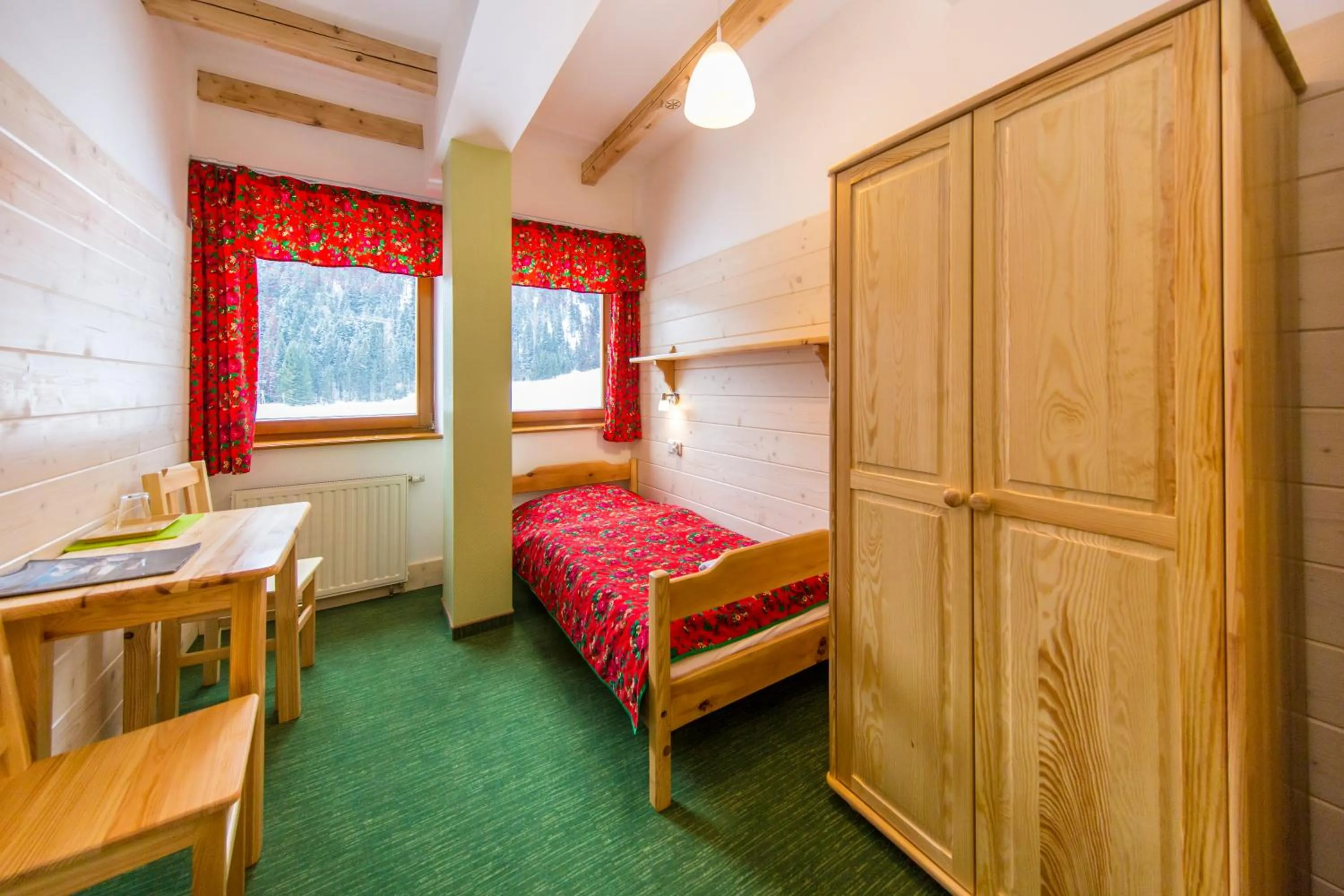 Bed in Hotel Górski Kalatówki