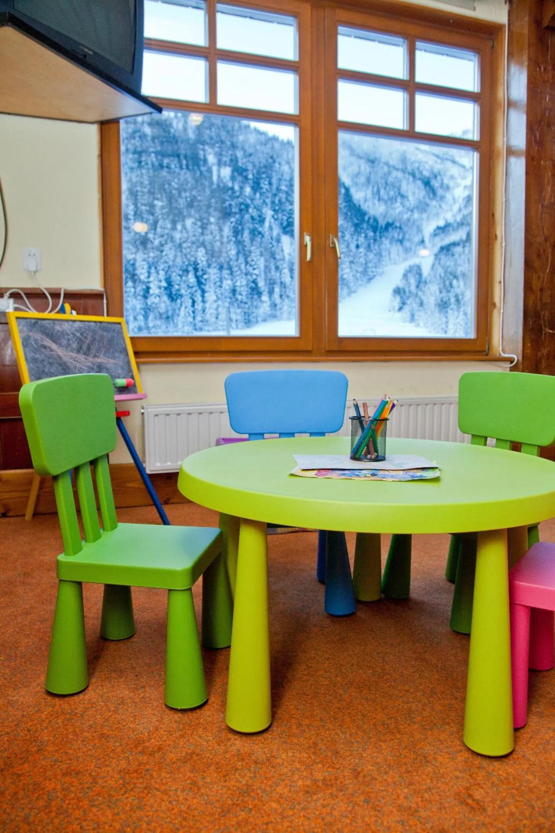 Children play ground in Hotel Górski Kalatówki