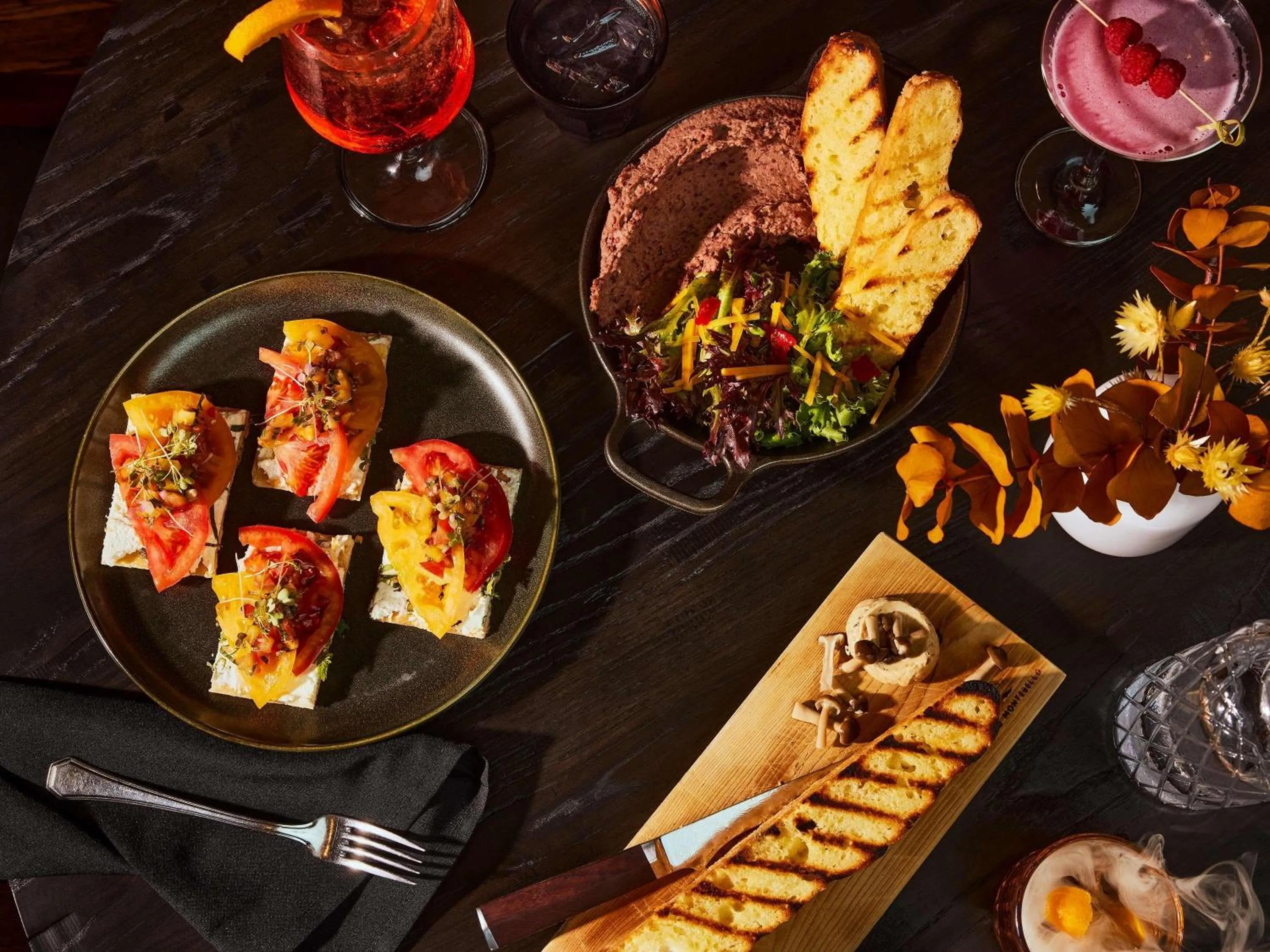 Restaurant/places to eat in Fairmont Le Chateau Montebello