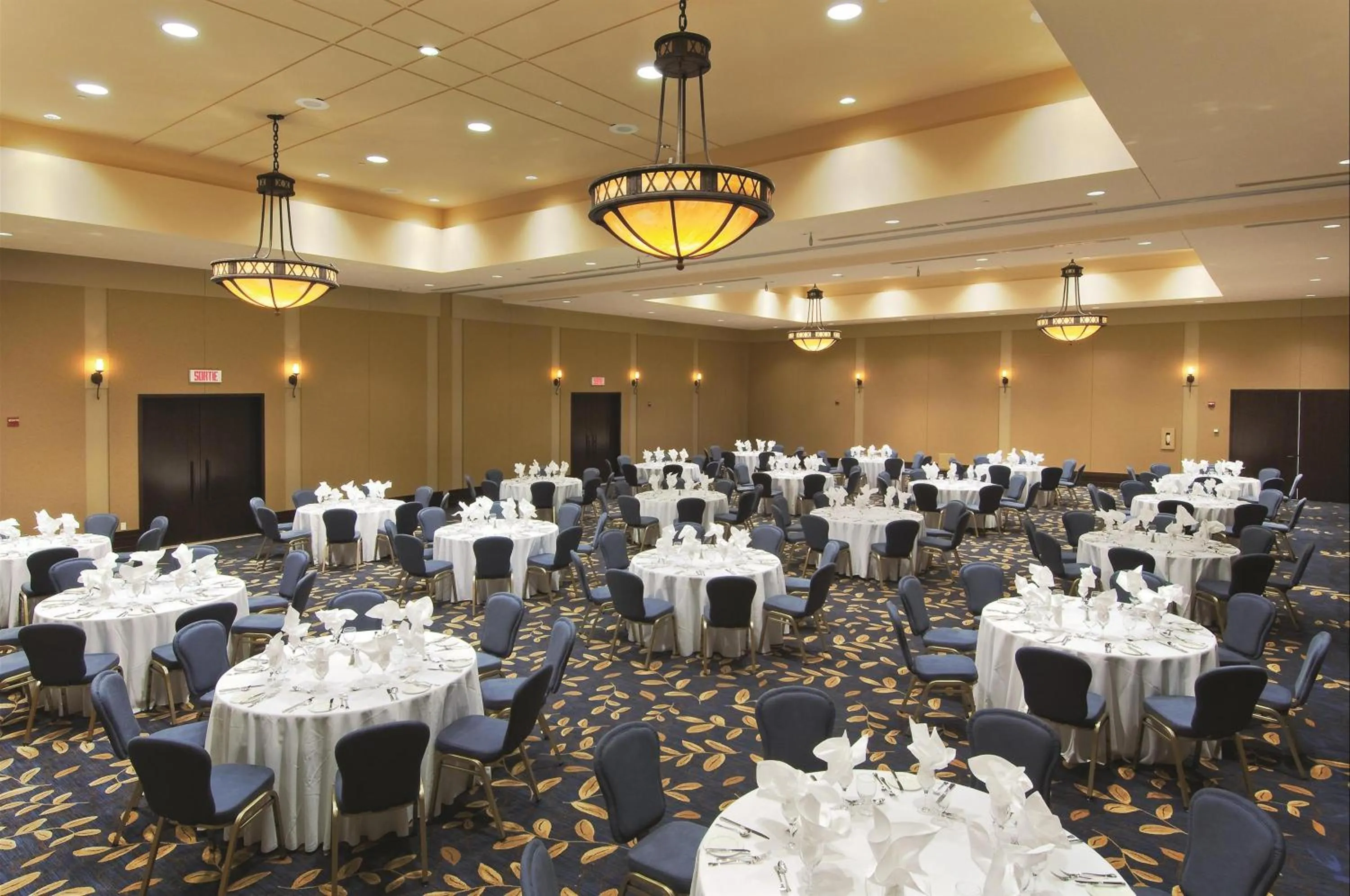 Banquet/Function facilities in Fairmont Le Chateau Montebello