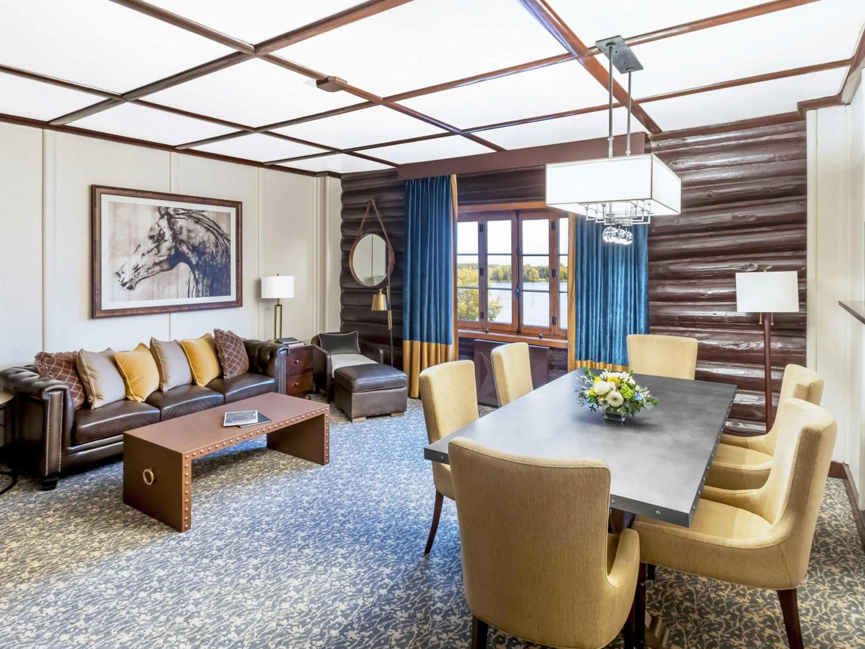 Bedroom in Fairmont Le Chateau Montebello